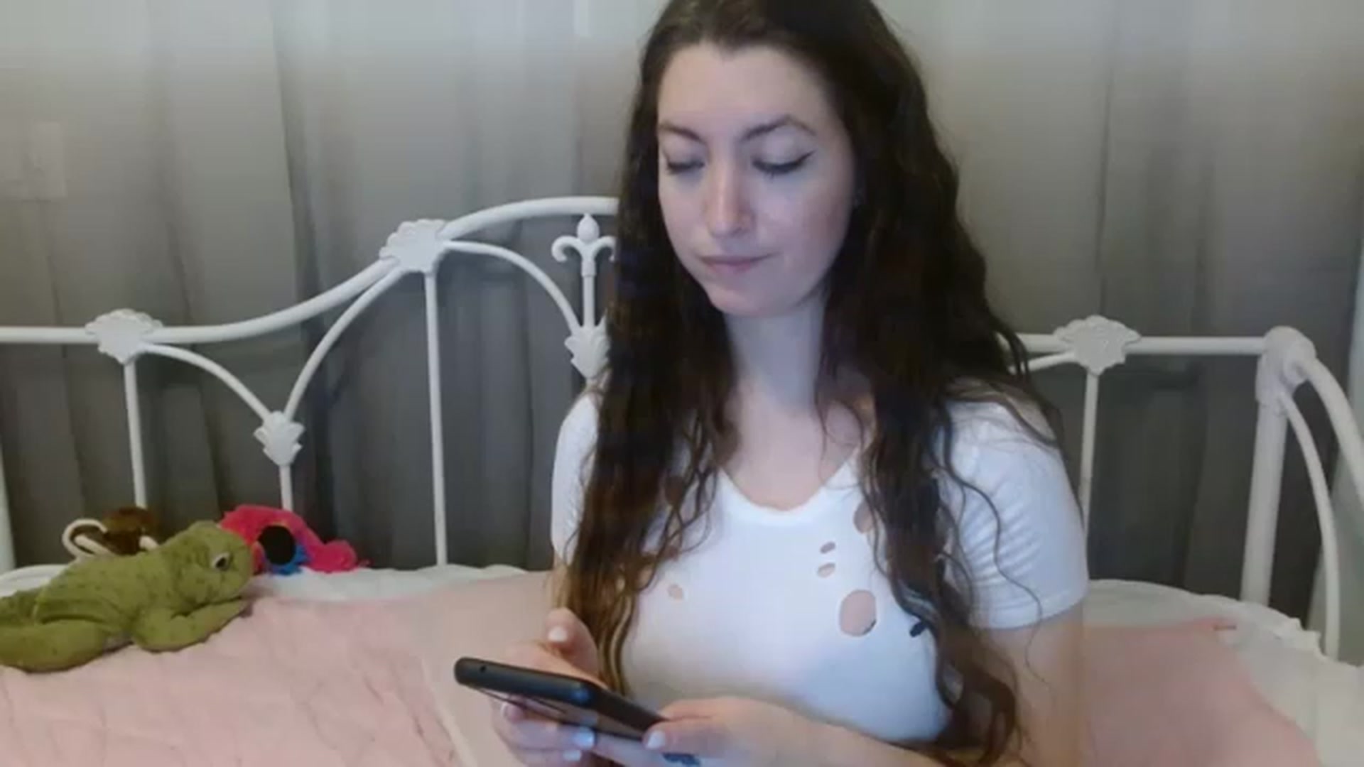 Gallery image thumbnail from DallasOhMy's myfreecams stream on, 12/05/2022, 24:35 image 19 of 20