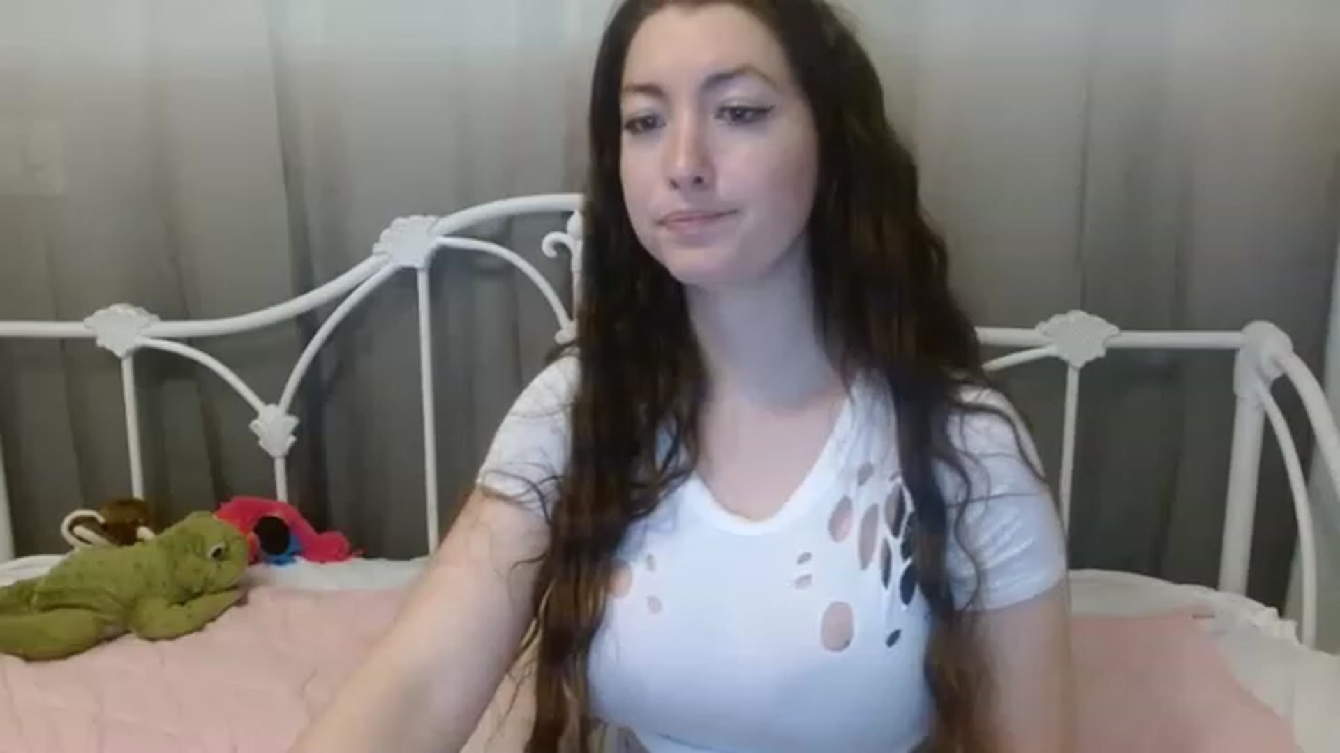 Gallery image thumbnail from DallasOhMy's myfreecams stream on, 12/05/2022, 24:35 image 4 of 20