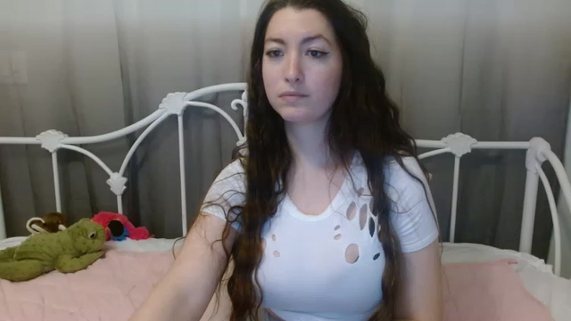 Gallery image thumbnail from DallasOhMy's myfreecams stream on, 12/05/2022, 24:35 image 1 of 20