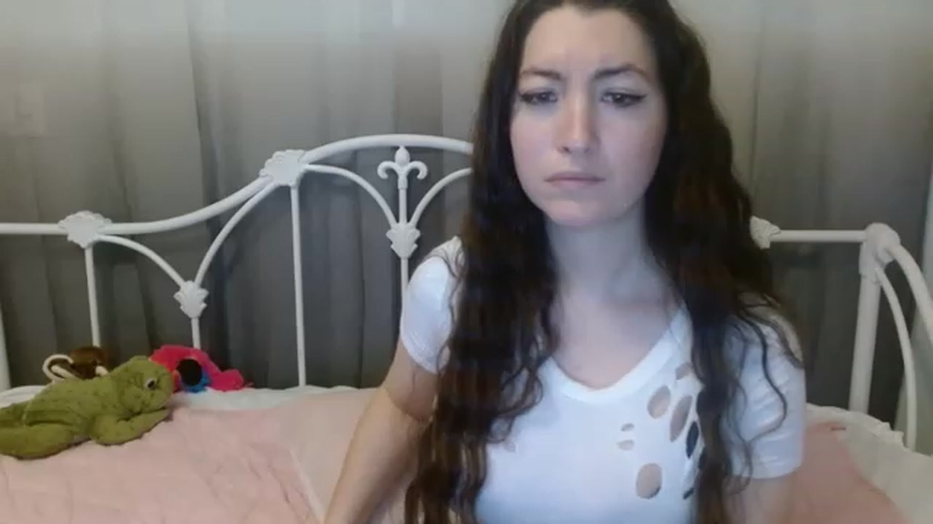 Gallery image thumbnail from DallasOhMy's myfreecams stream on, 12/05/2022, 24:35 image 16 of 20