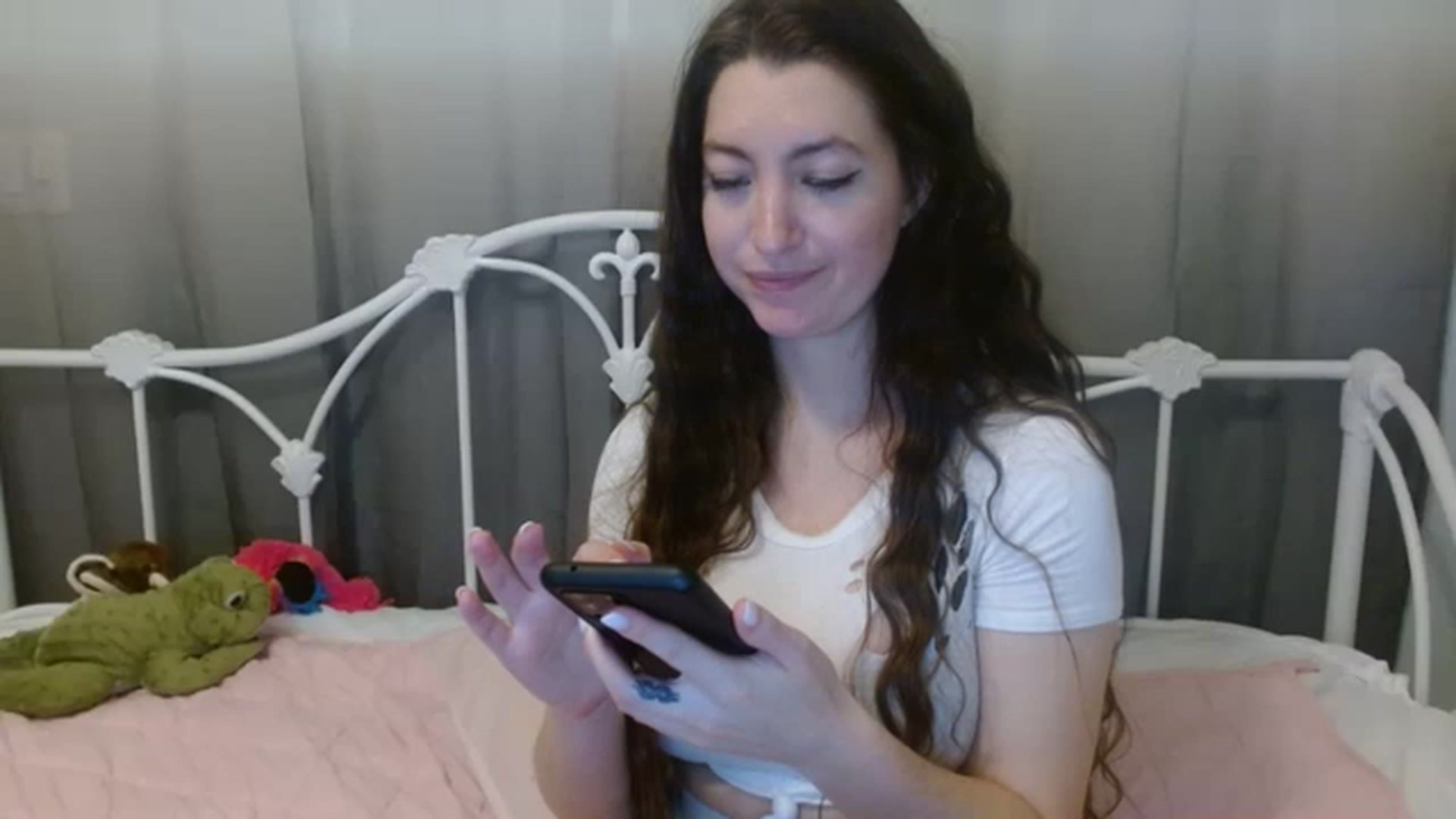 Gallery image thumbnail from DallasOhMy's myfreecams stream on, 12/05/2022, 24:35 image 9 of 20