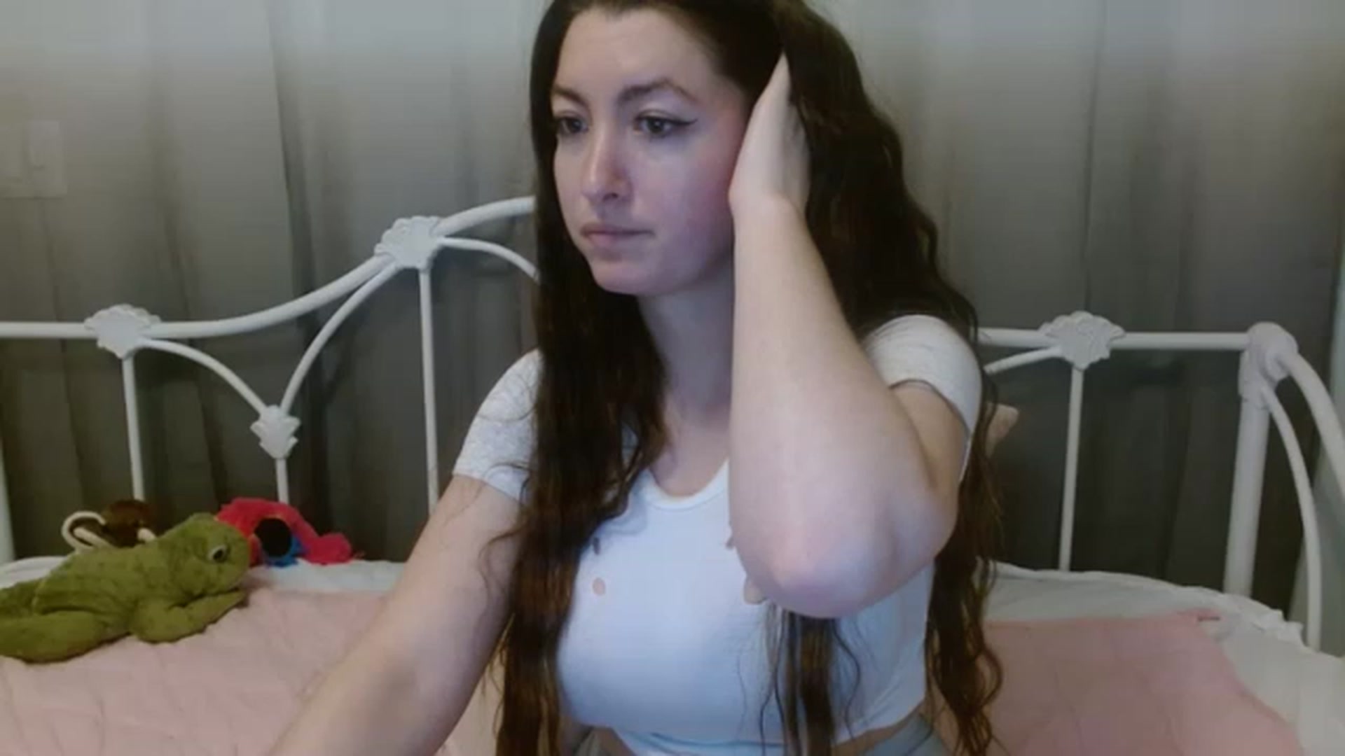 Gallery image thumbnail from DallasOhMy's myfreecams stream on, 12/05/2022, 24:35 image 7 of 20