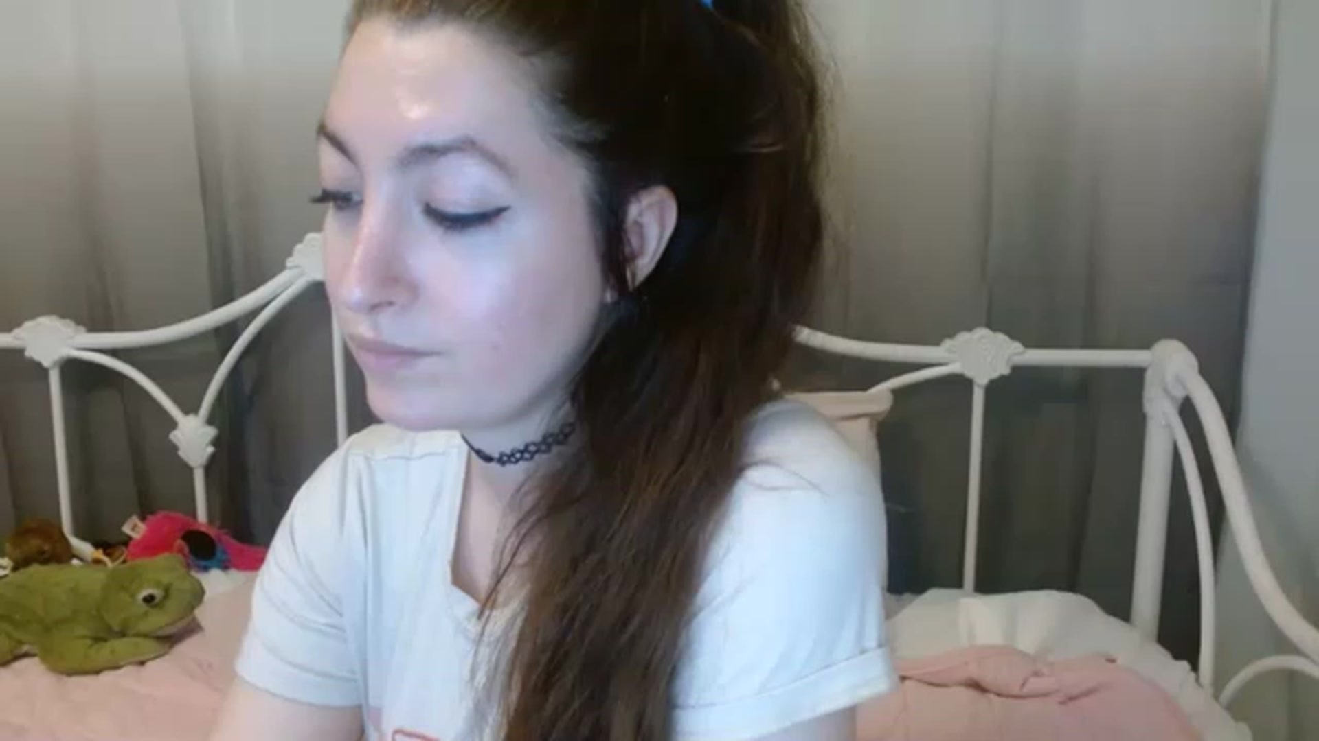 Gallery image thumbnail from DallasOhMy's myfreecams stream on, 12/10/2022, 24:03 image 13 of 20
