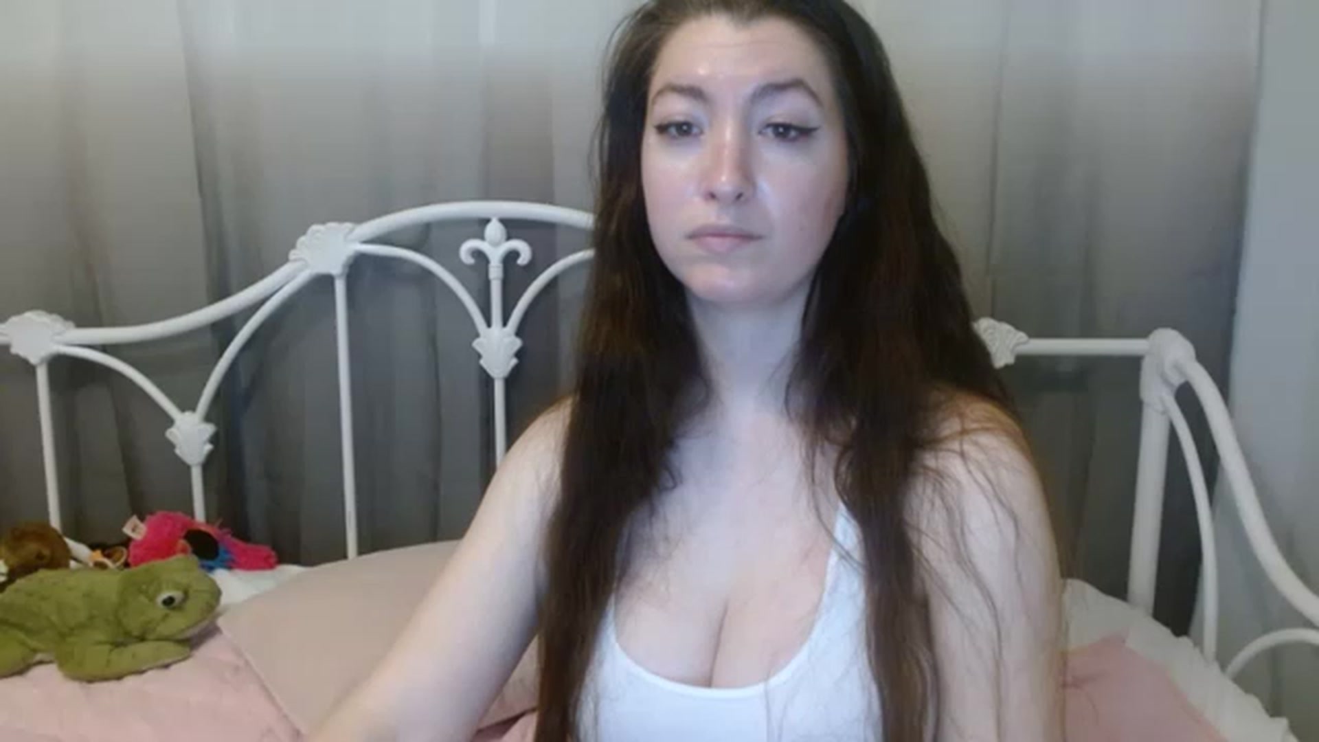 Gallery image thumbnail from DallasOhMy's myfreecams stream on, 12/10/2022, 22:12 image 18 of 20