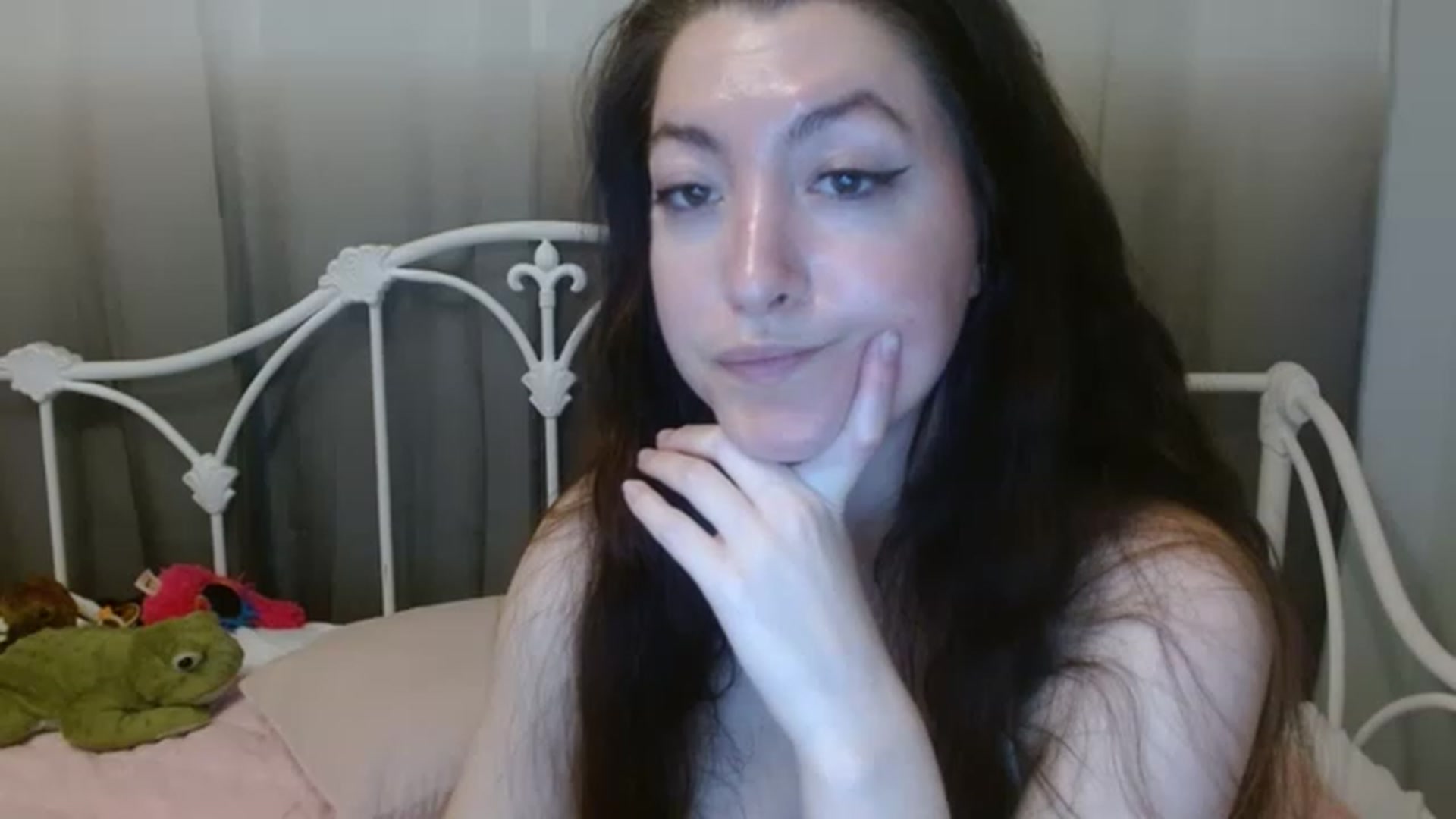 Gallery image thumbnail from DallasOhMy's myfreecams stream on, 12/10/2022, 22:12 image 9 of 20
