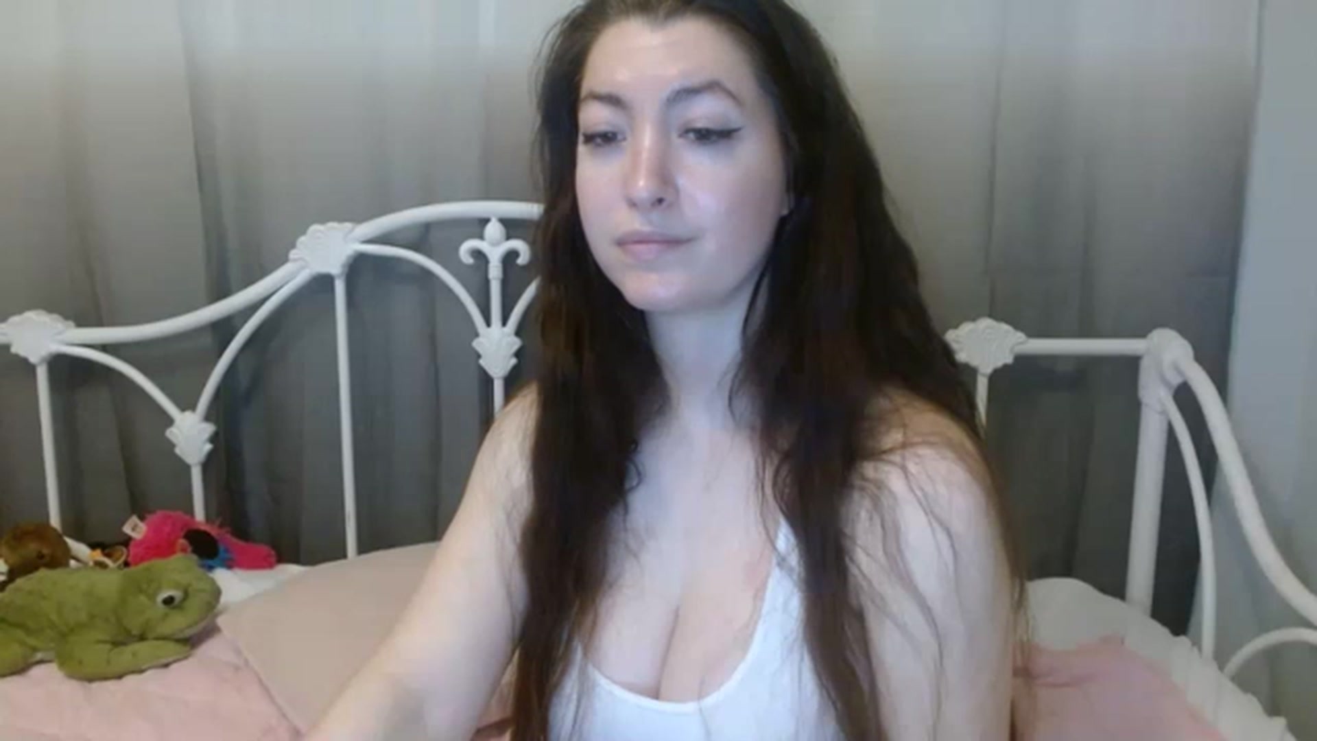Gallery image thumbnail from DallasOhMy's myfreecams stream on, 12/10/2022, 22:12 image 13 of 20