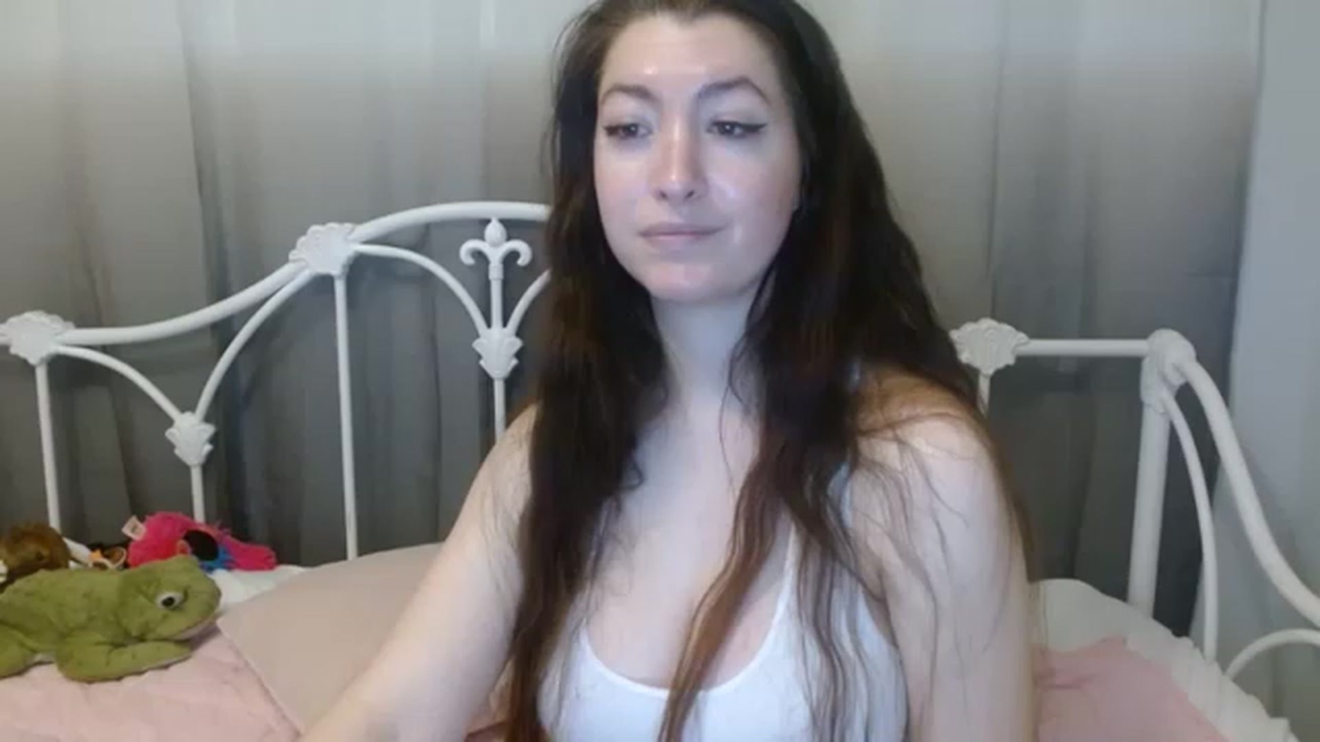 Gallery image thumbnail from DallasOhMy's myfreecams stream on, 12/10/2022, 22:12 image 4 of 20