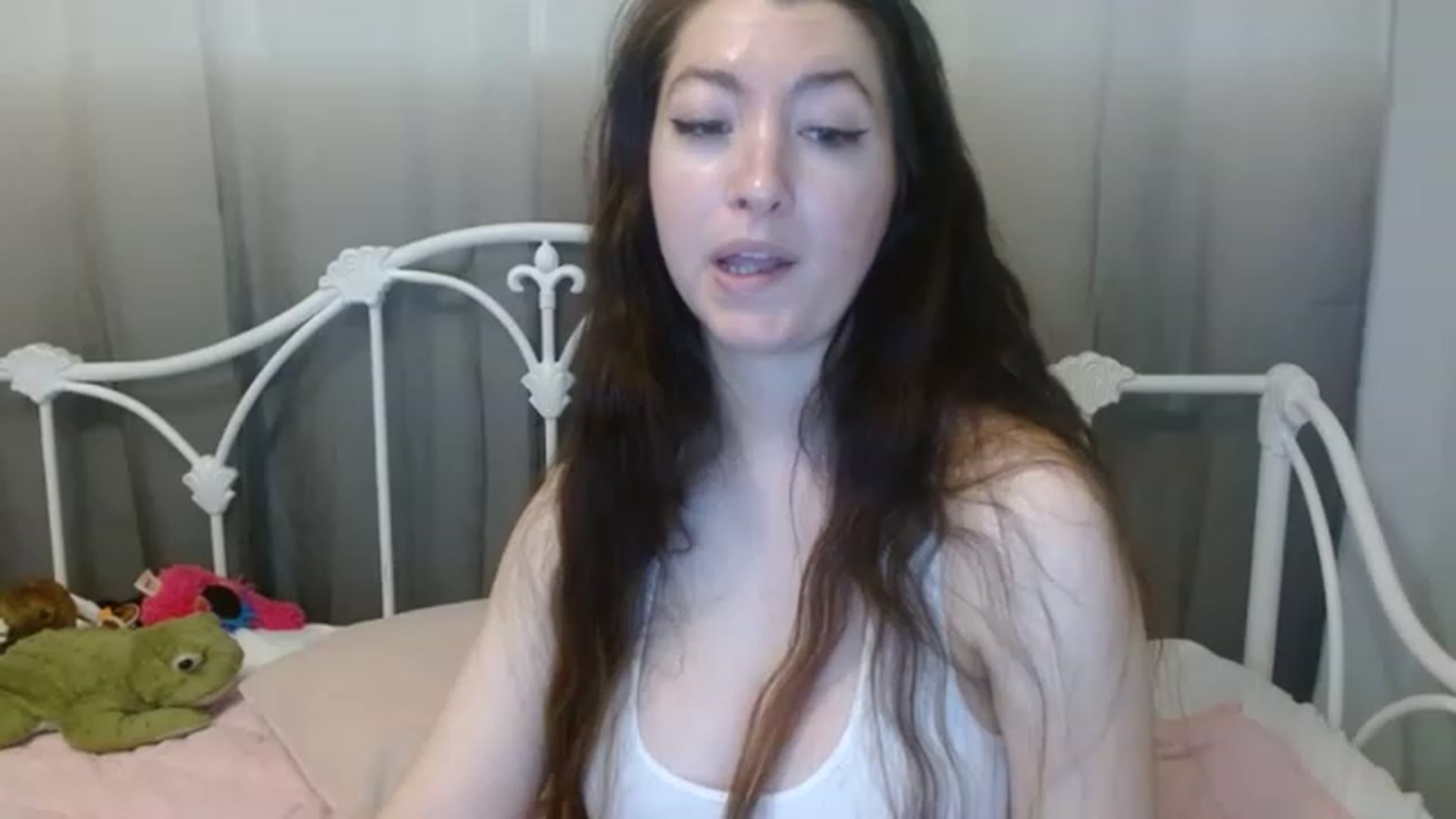 Gallery image thumbnail from DallasOhMy's myfreecams stream on, 12/10/2022, 22:12 image 3 of 20