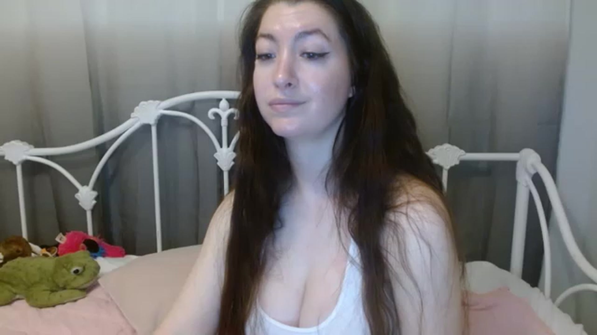 Gallery image thumbnail from DallasOhMy's myfreecams stream on, 12/10/2022, 22:12 image 17 of 20
