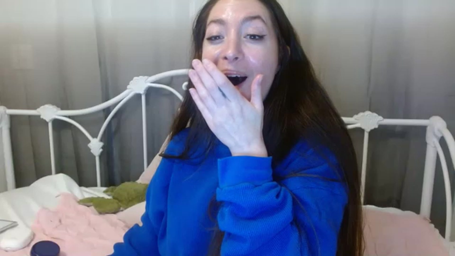 Gallery image thumbnail from DallasOhMy's myfreecams stream on, 12/17/2022, 02:24 image 17 of 20