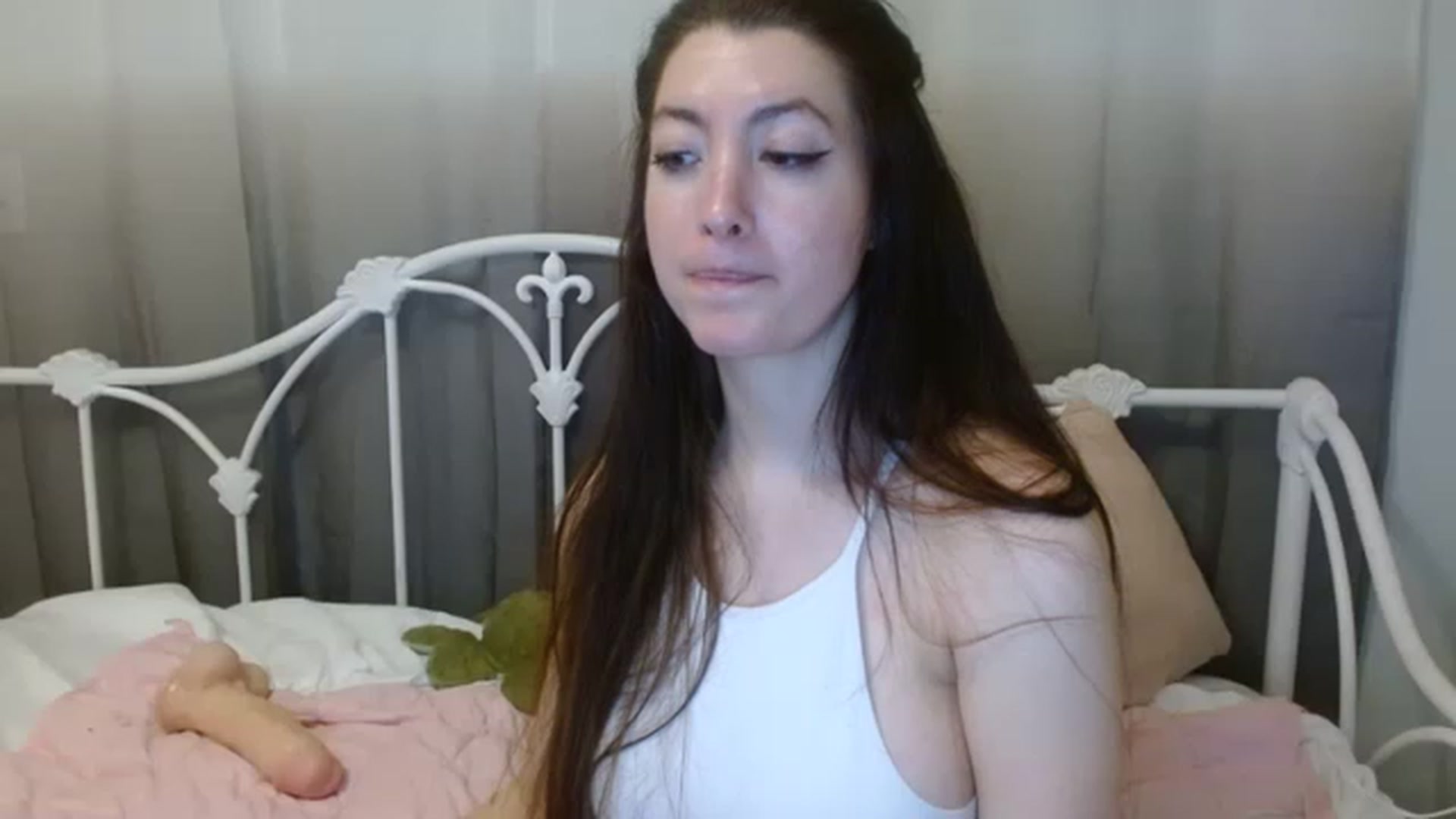 Gallery image thumbnail from DallasOhMy's myfreecams stream on, 12/20/2022, 03:05 image 1 of 20