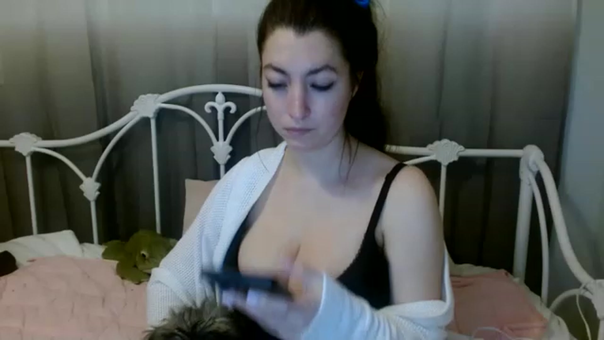 Gallery image thumbnail from DallasOhMy's myfreecams stream on, 12/24/2022, 24:45 image 5 of 20