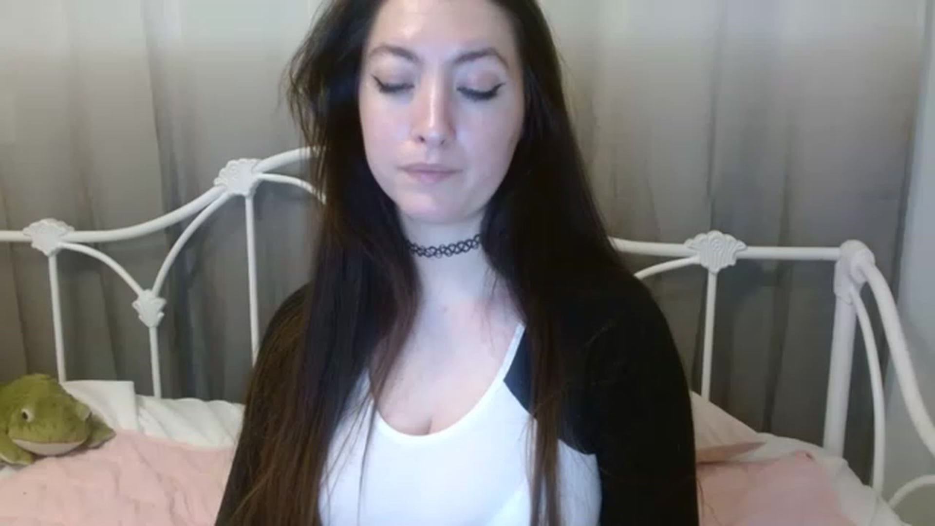 Gallery image thumbnail from DallasOhMy's myfreecams stream on, 12/28/2022, 03:38 image 16 of 20