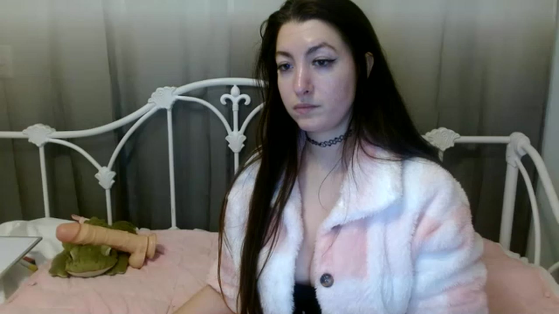 Gallery image thumbnail from DallasOhMy's myfreecams stream on, 12/31/2022, 04:46 image 1 of 20