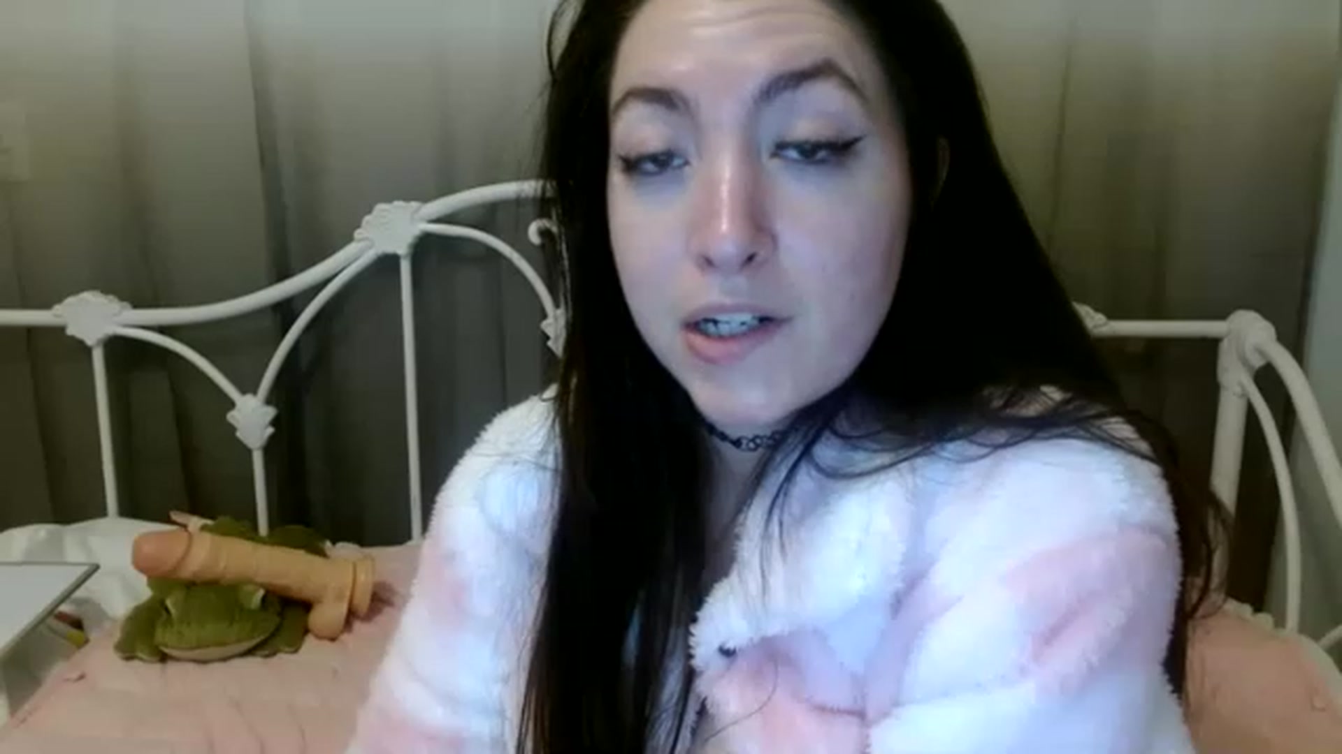 Gallery image thumbnail from DallasOhMy's myfreecams stream on, 12/31/2022, 04:46 image 2 of 20