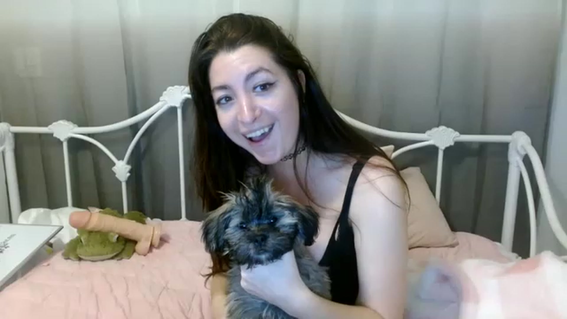 Gallery image thumbnail from DallasOhMy's myfreecams stream on, 12/31/2022, 04:46 image 8 of 20