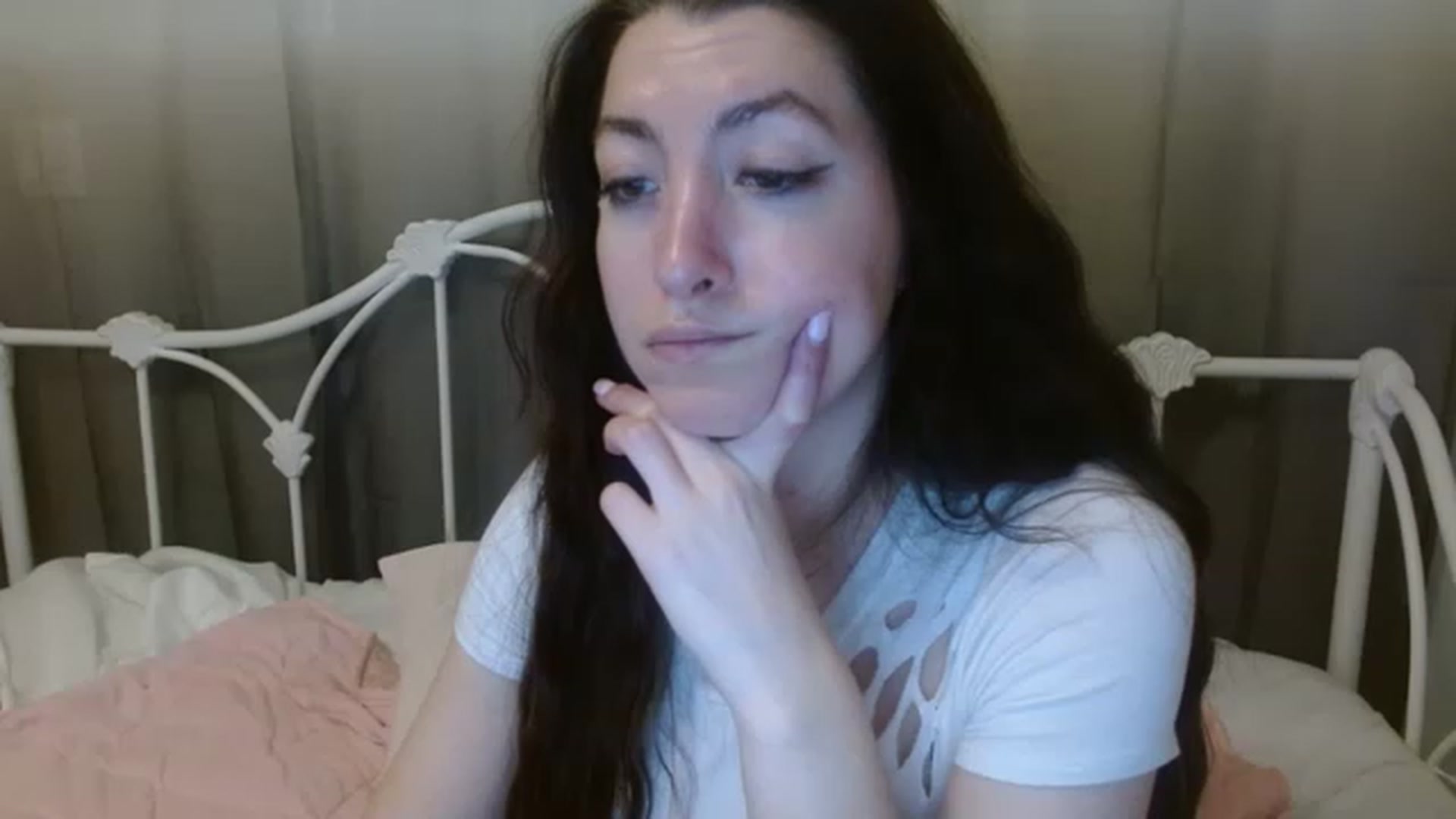 Gallery image thumbnail from DallasOhMy's myfreecams stream on, 01/06/2023, 02:45 image 6 of 20