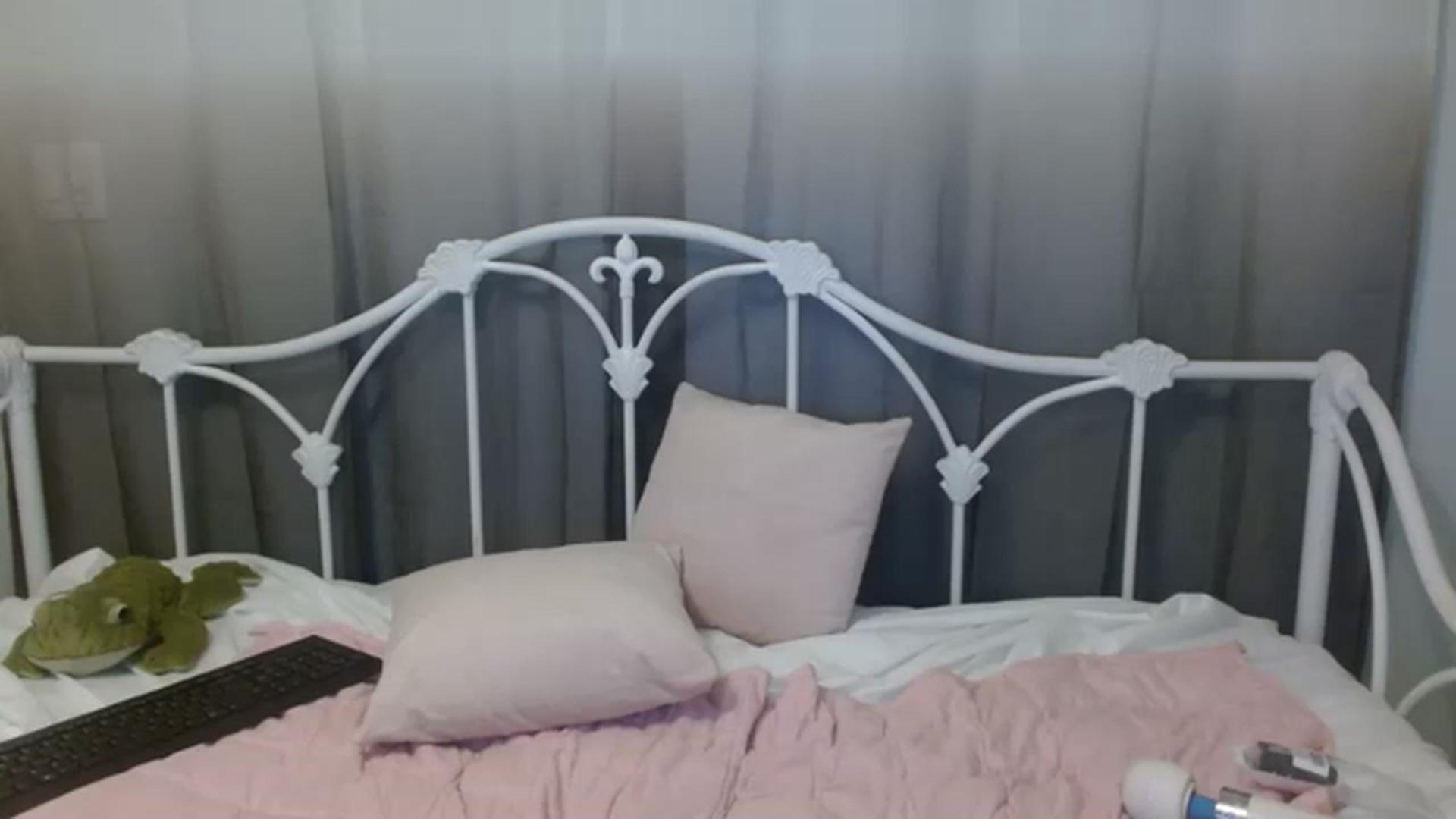 Gallery image thumbnail from DallasOhMy's myfreecams stream on, 01/13/2023, 24:46 image 16 of 20