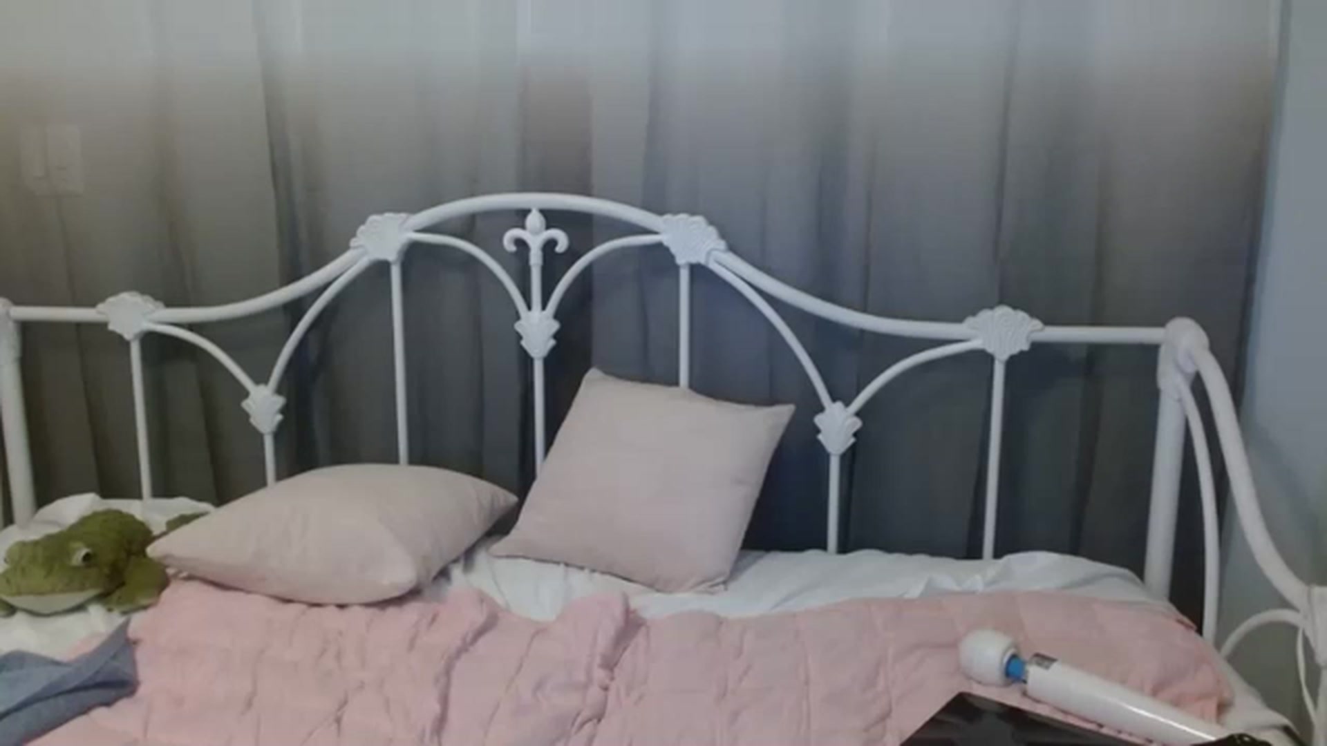 Gallery image thumbnail from DallasOhMy's myfreecams stream on, 01/14/2023, 02:04 image 16 of 20