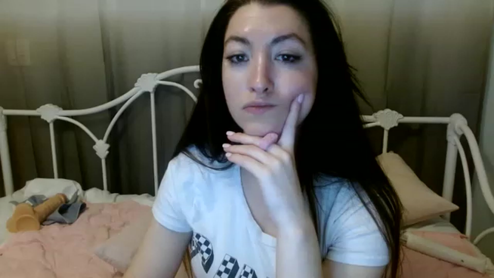 Gallery image thumbnail from DallasOhMy's myfreecams stream on, 01/17/2023, 01:12 image 8 of 20