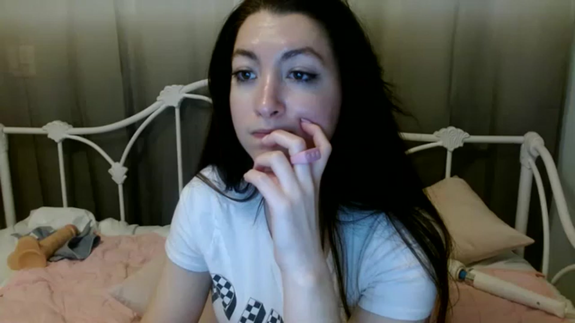 Gallery image thumbnail from DallasOhMy's myfreecams stream on, 01/17/2023, 01:12 image 7 of 20