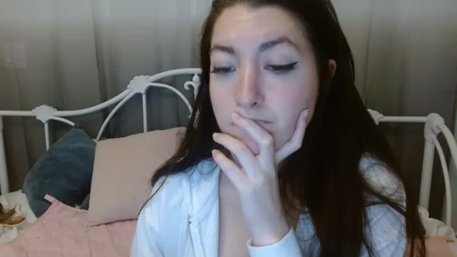 Gallery image thumbnail from DallasOhMy's myfreecams stream on, 02/03/2023, 17:13 image 8 of 20