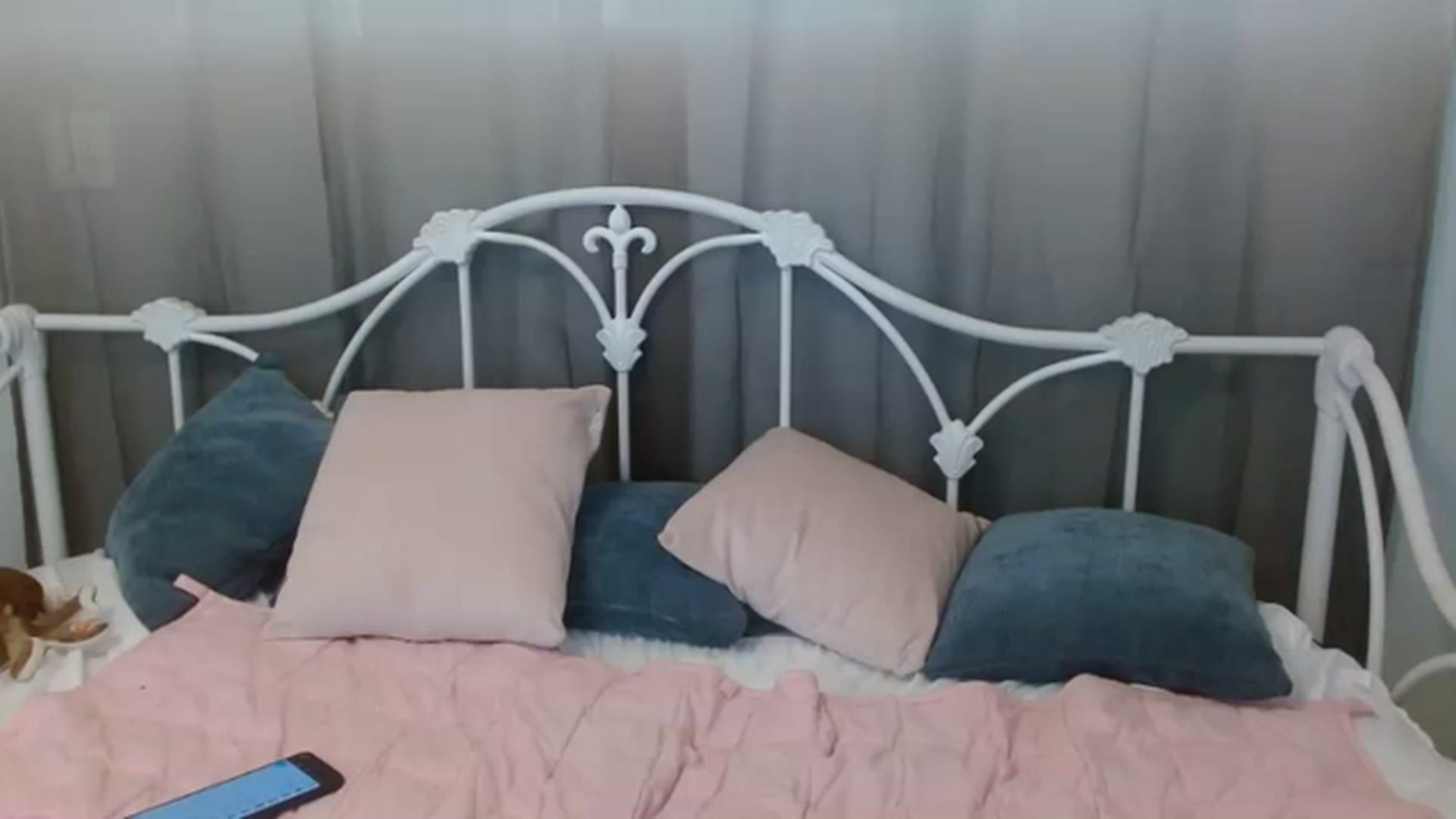 Gallery image thumbnail from DallasOhMy's myfreecams stream on, 02/03/2023, 19:40 image 9 of 20