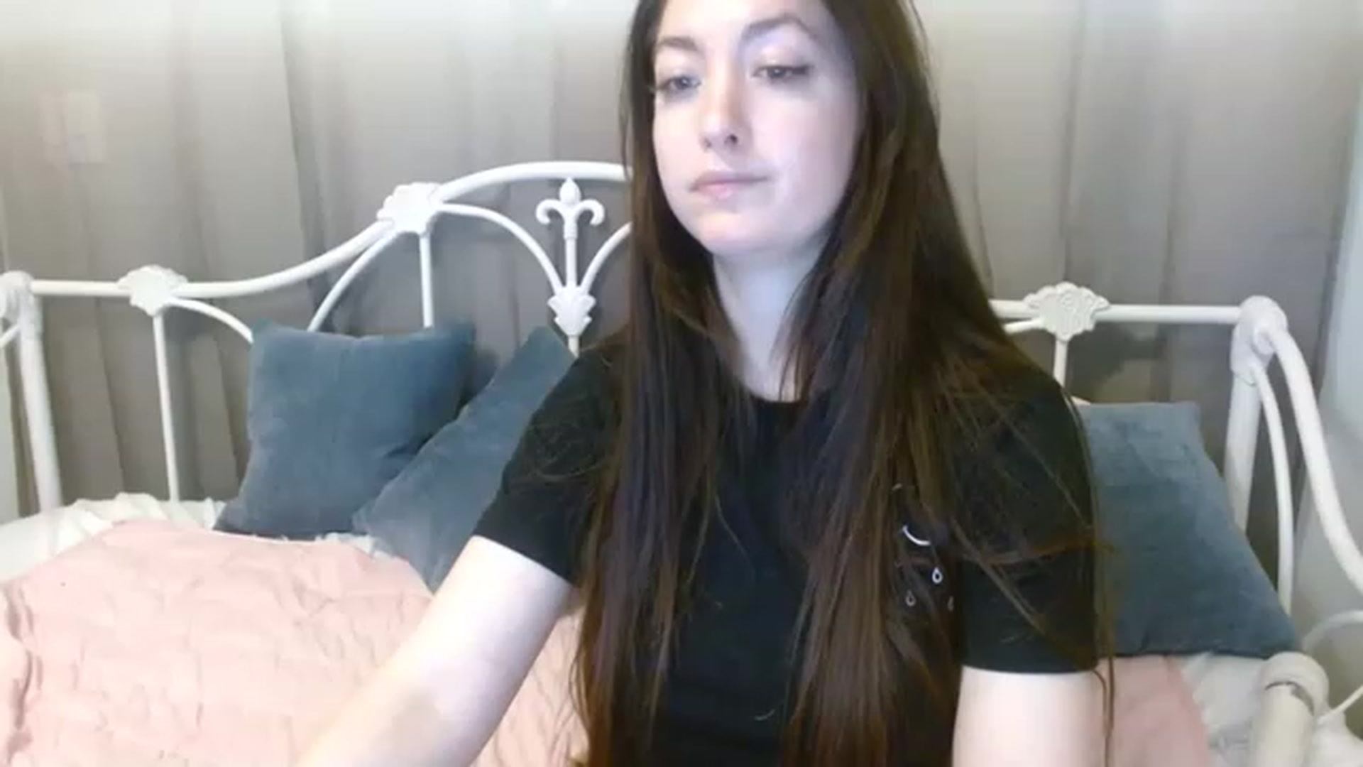 Gallery image thumbnail from DallasOhMy's myfreecams stream on, 02/14/2023, 04:07 image 7 of 20
