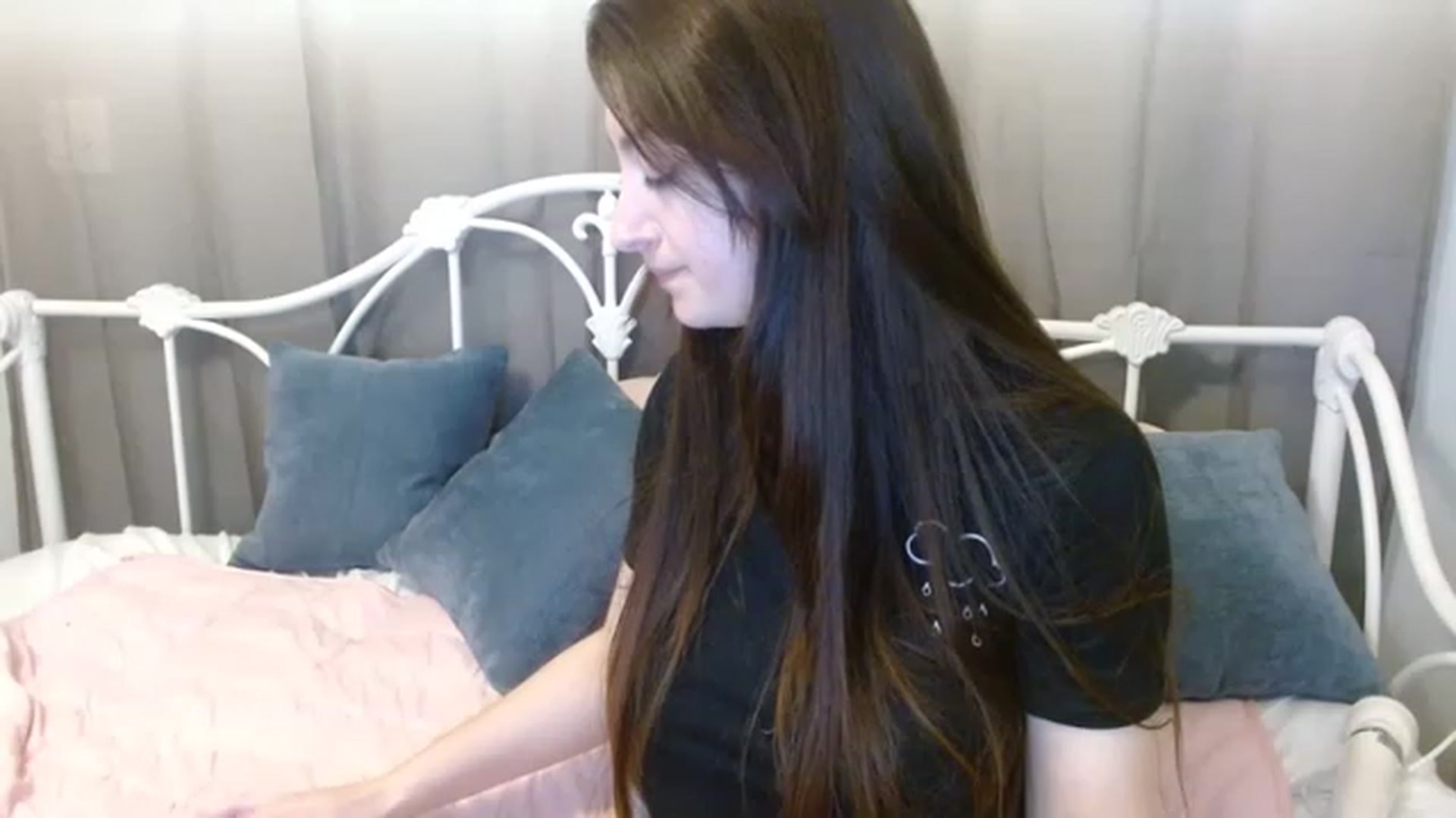 Gallery image thumbnail from DallasOhMy's myfreecams stream on, 02/14/2023, 04:07 image 8 of 20