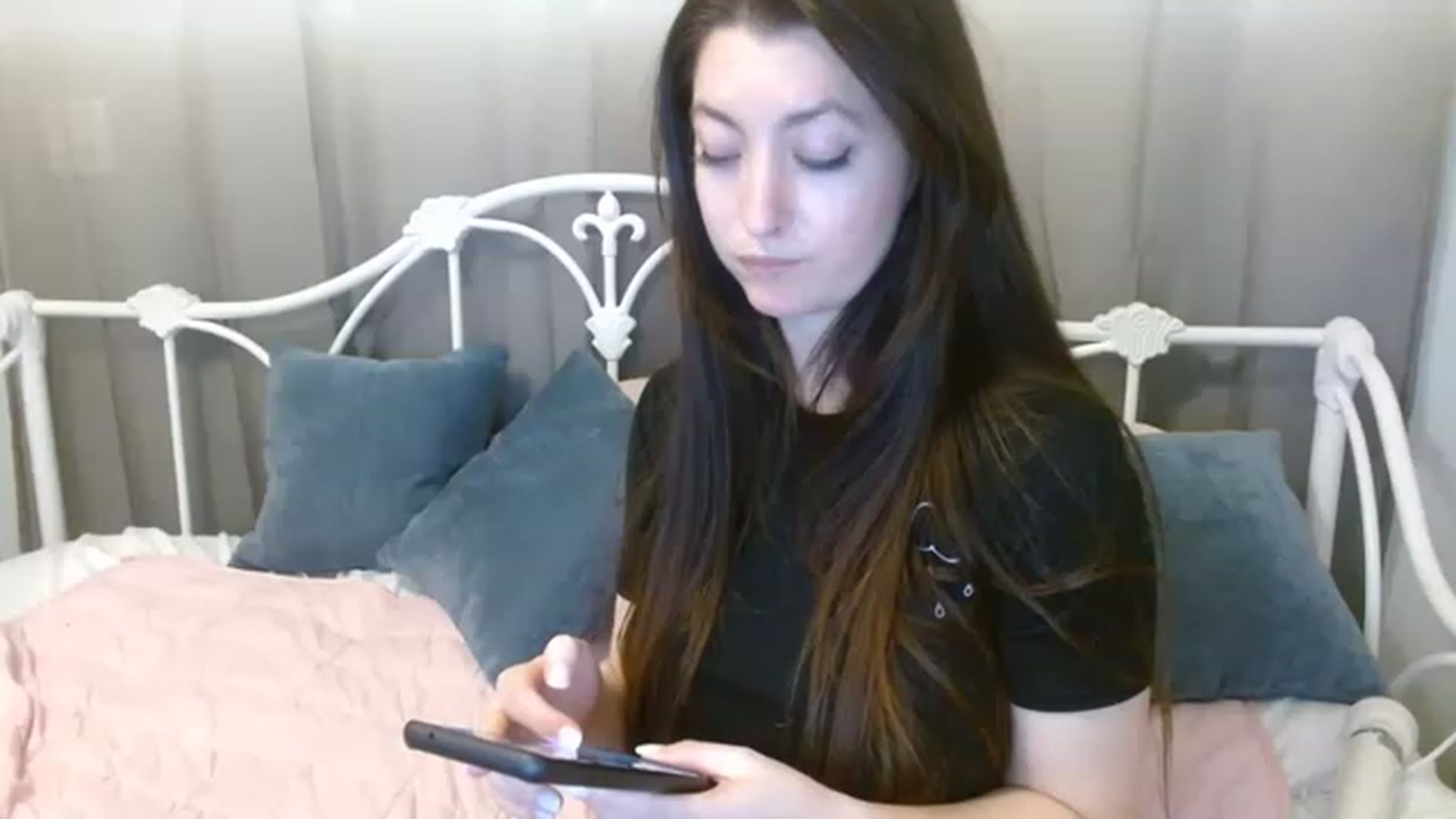 Gallery image thumbnail from DallasOhMy's myfreecams stream on, 02/14/2023, 04:07 image 5 of 20
