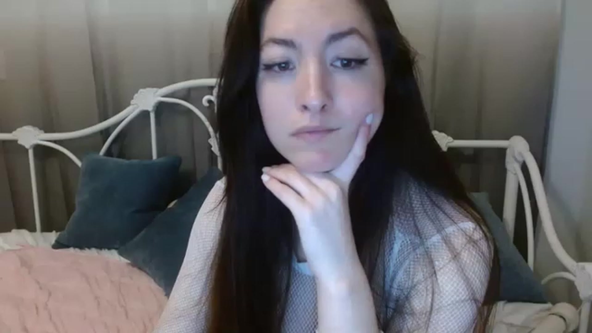 Gallery image thumbnail from DallasOhMy's myfreecams stream on, 02/15/2023, 02:32 image 15 of 20
