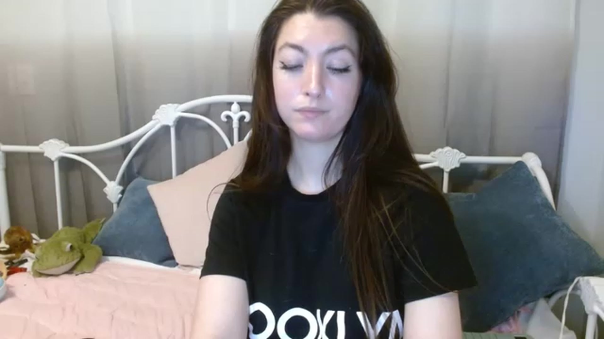 Gallery image thumbnail from DallasOhMy's myfreecams stream on, 03/06/2023, 01:14 image 7 of 20
