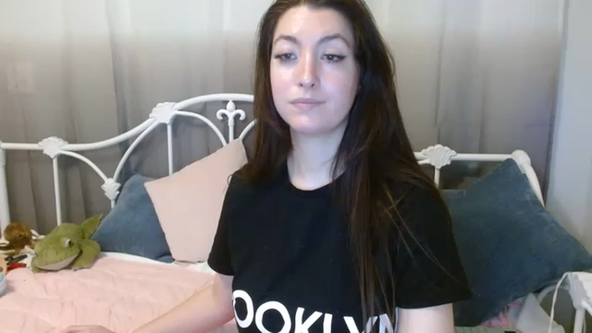 Gallery image thumbnail from DallasOhMy's myfreecams stream on, 03/06/2023, 01:14 image 6 of 20