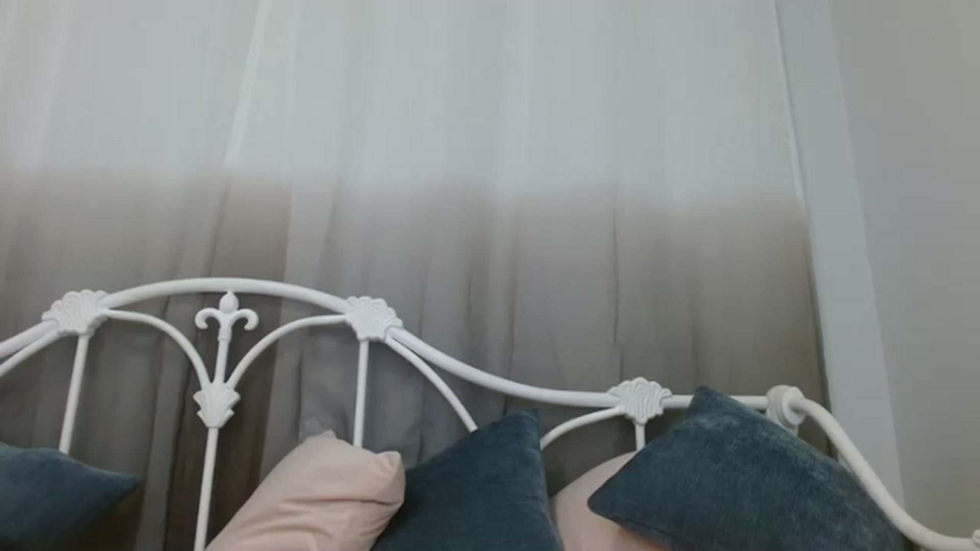 Gallery image thumbnail from DallasOhMy's myfreecams stream on, 03/09/2023, 19:13 image 11 of 20