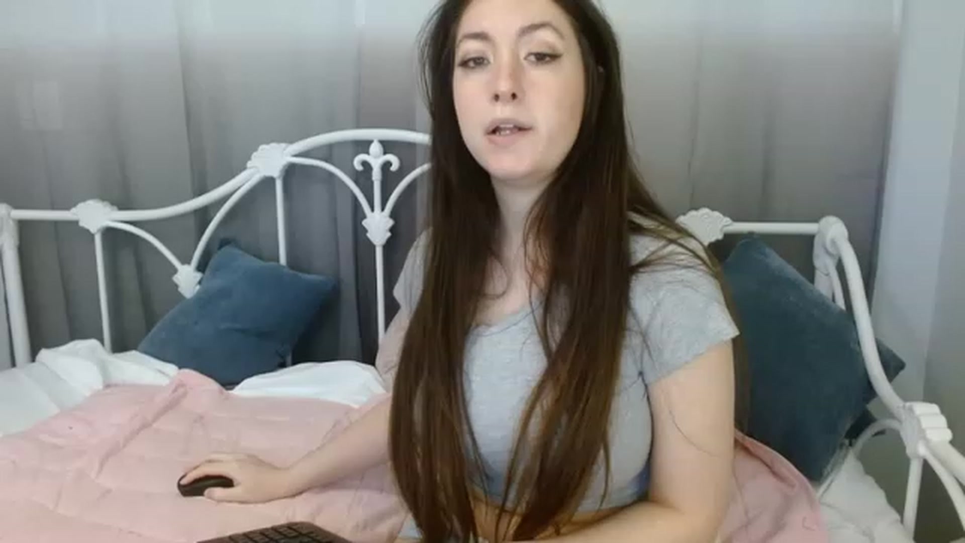Gallery image thumbnail from DallasOhMy's myfreecams stream on, 03/09/2023, 19:13 image 7 of 20