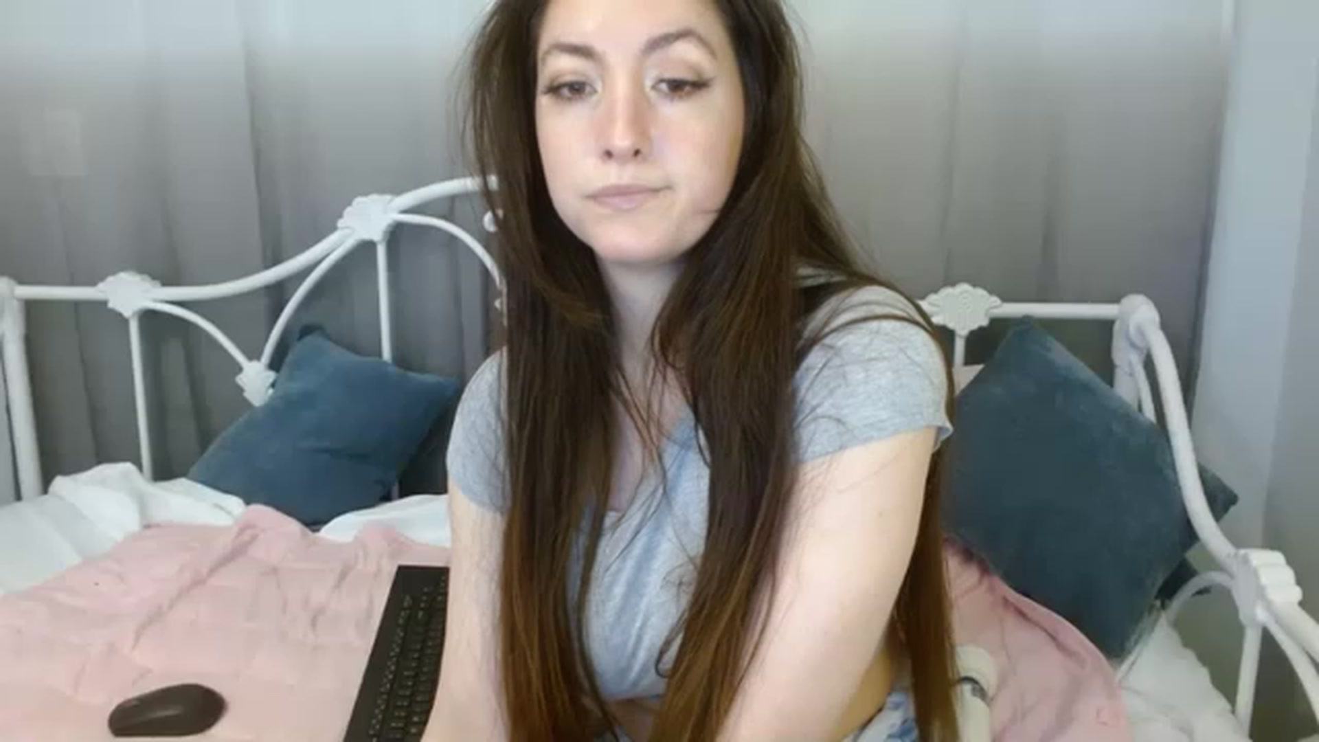 Gallery image thumbnail from DallasOhMy's myfreecams stream on, 03/09/2023, 19:13 image 9 of 20