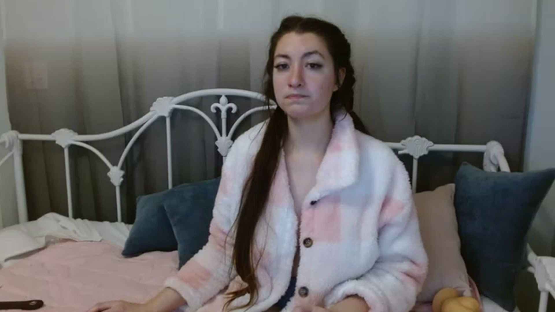Gallery image thumbnail from DallasOhMy's myfreecams stream on, 03/18/2023, 03:14 image 20 of 20