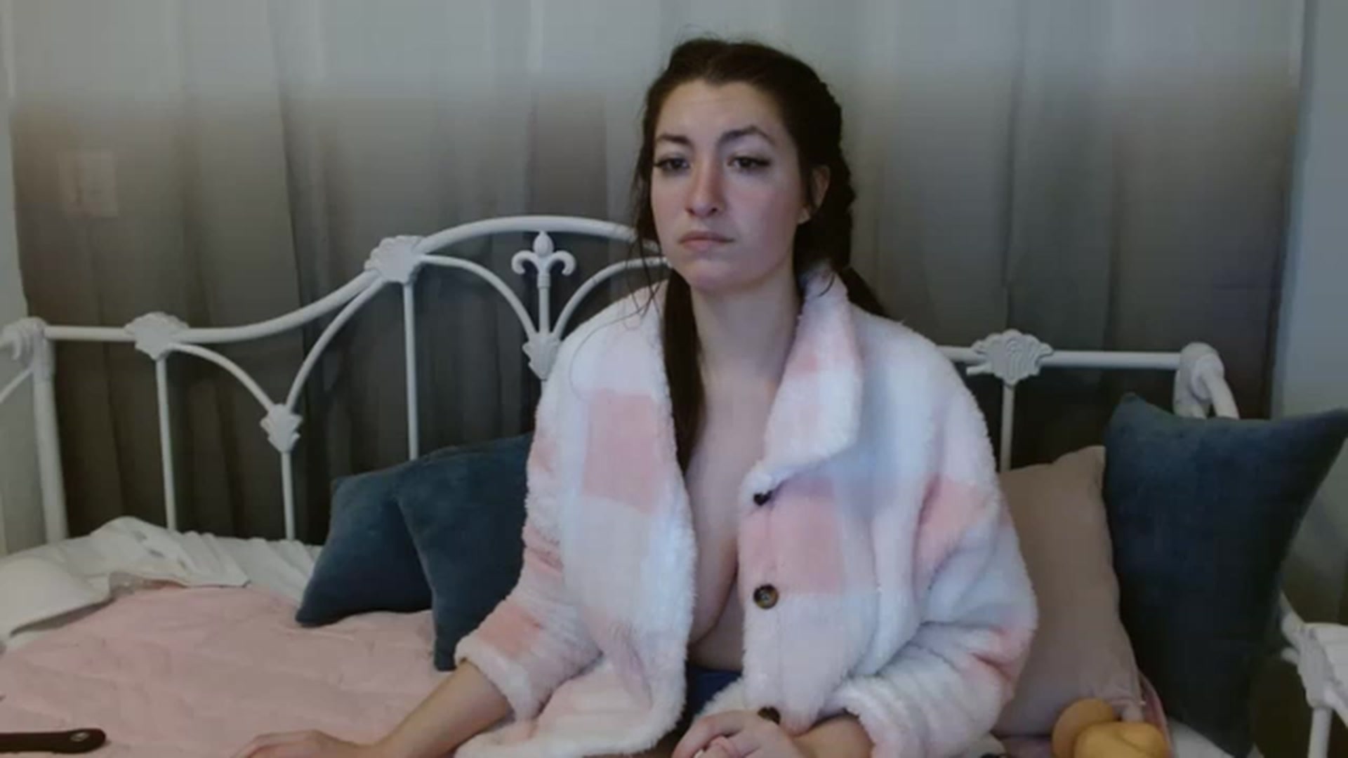 Gallery image thumbnail from DallasOhMy's myfreecams stream on, 03/18/2023, 03:14 image 19 of 20