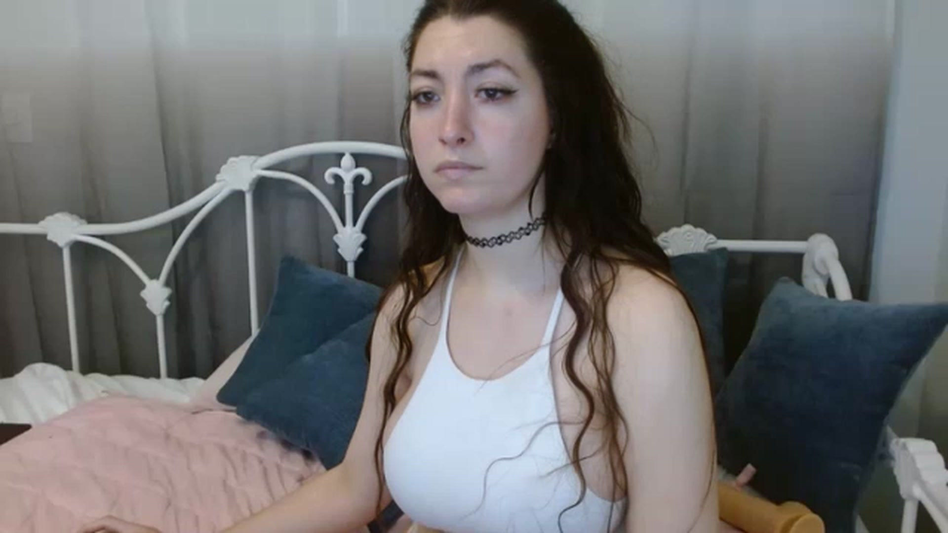Gallery image thumbnail from DallasOhMy's myfreecams stream on, 03/21/2023, 18:33 image 8 of 20
