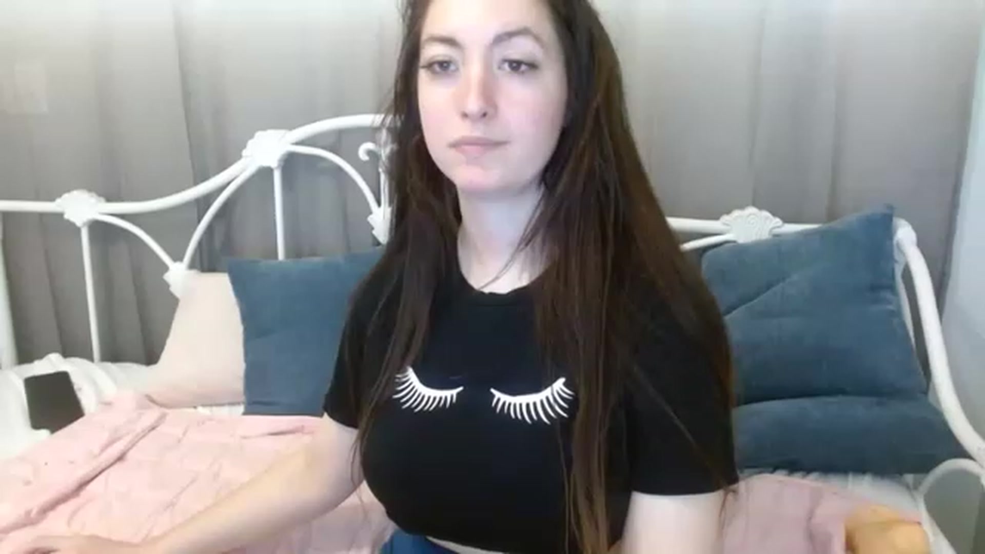 Gallery image thumbnail from DallasOhMy's myfreecams stream on, 03/26/2023, 23:01 image 9 of 20