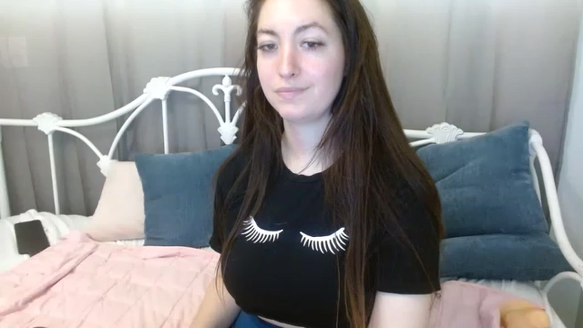 Gallery image thumbnail from DallasOhMy's myfreecams stream on, 03/26/2023, 23:01 image 10 of 20