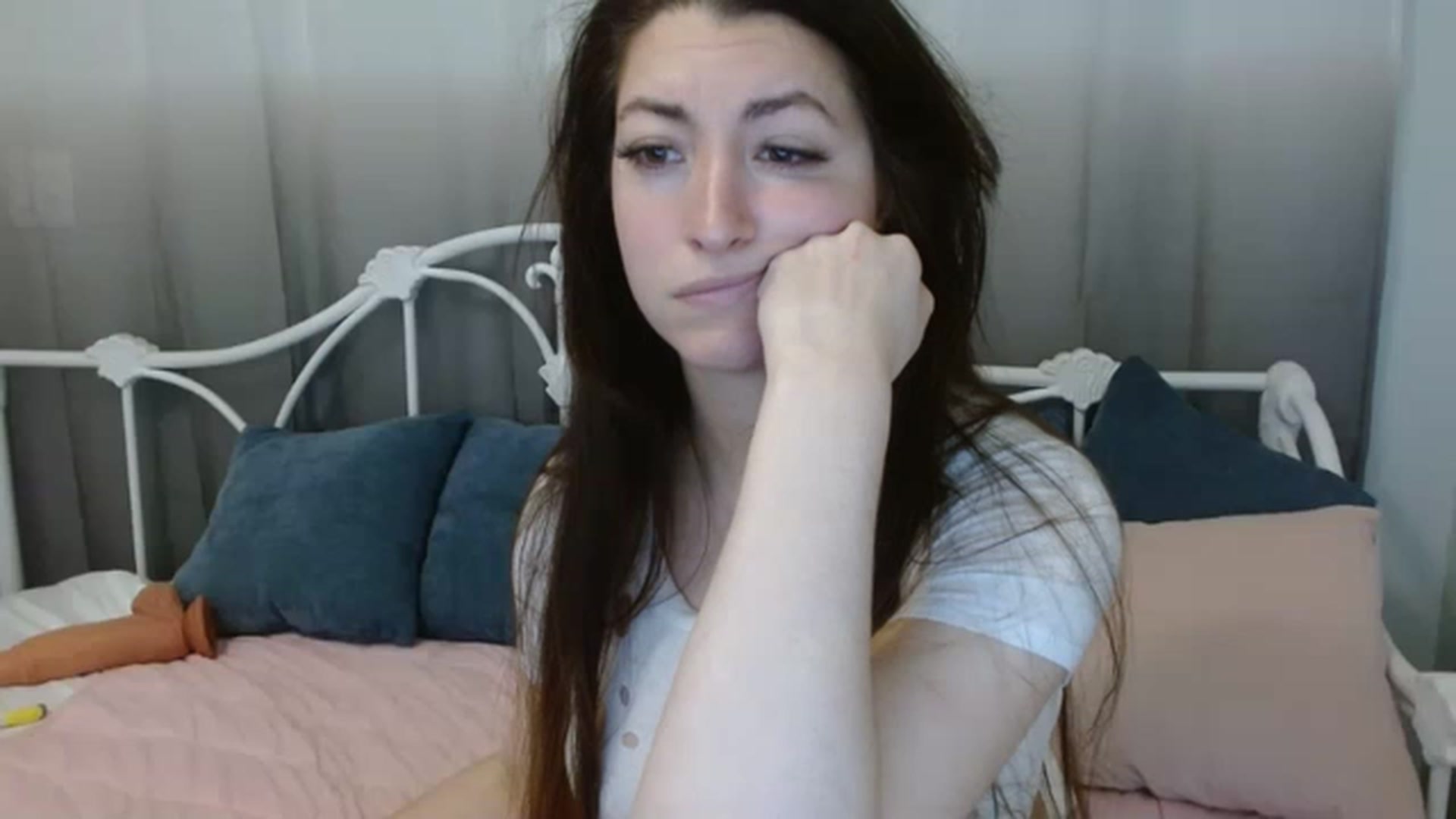 Gallery image thumbnail from DallasOhMy's myfreecams stream on, 04/02/2023, 23:58 image 9 of 20