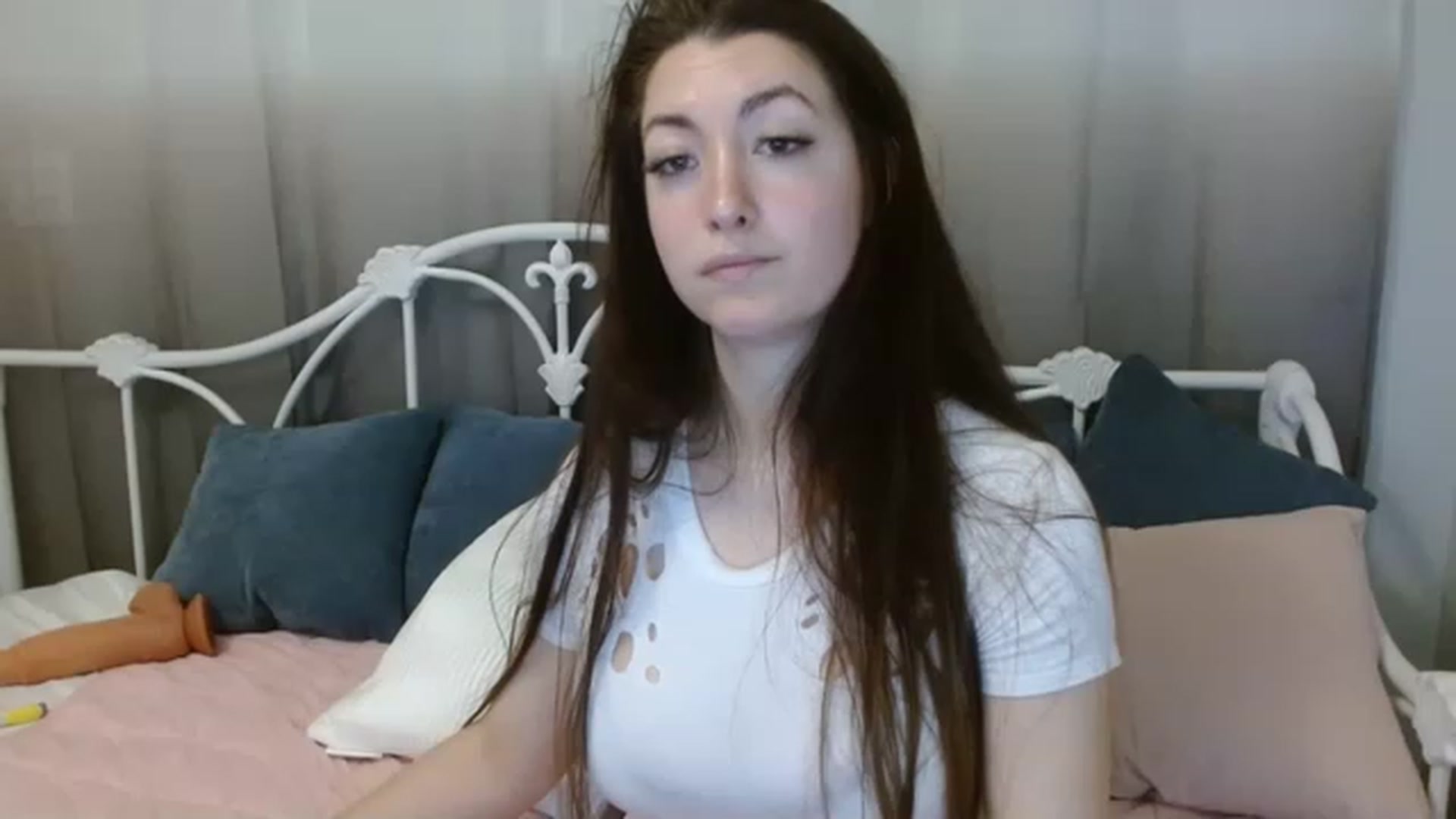 Gallery image thumbnail from DallasOhMy's myfreecams stream on, 04/02/2023, 23:58 image 20 of 20