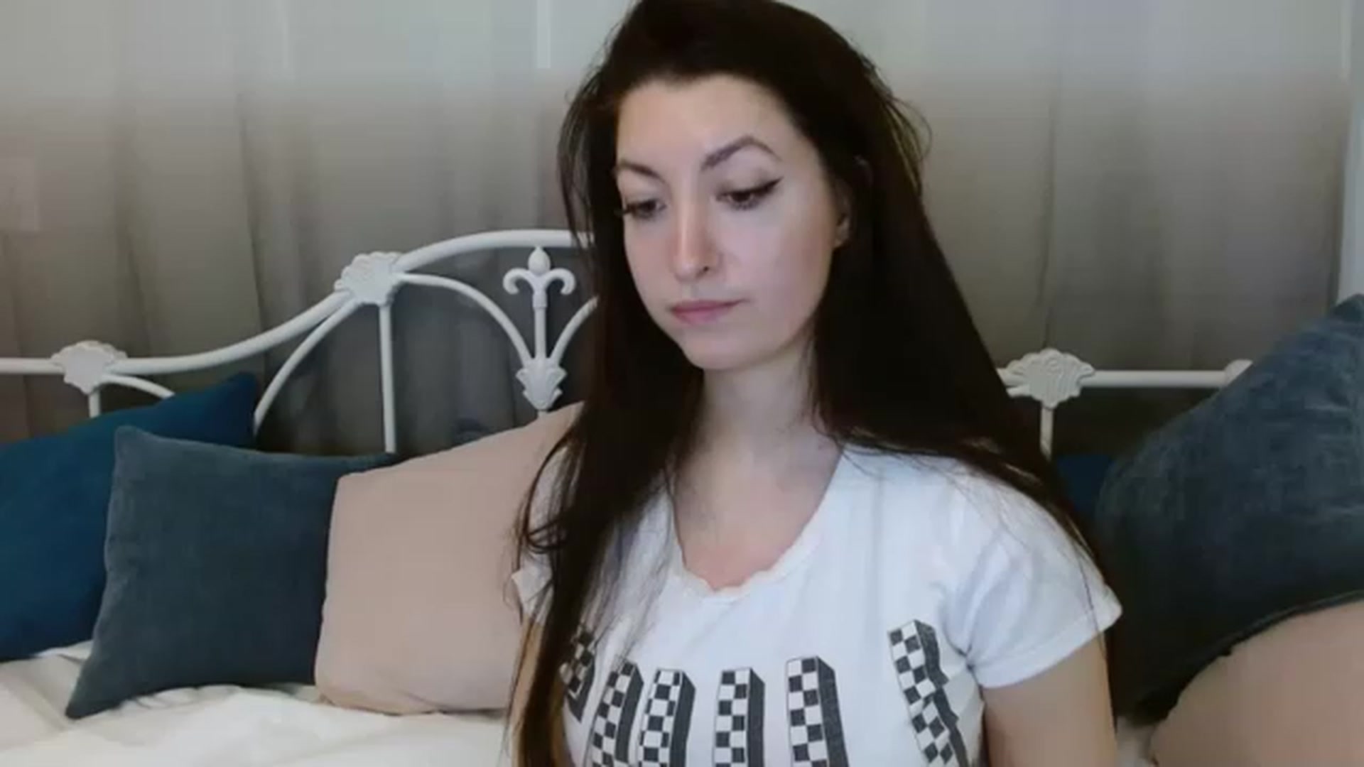 Gallery image thumbnail from DallasOhMy's myfreecams stream on, 04/10/2023, 16:37 image 16 of 20