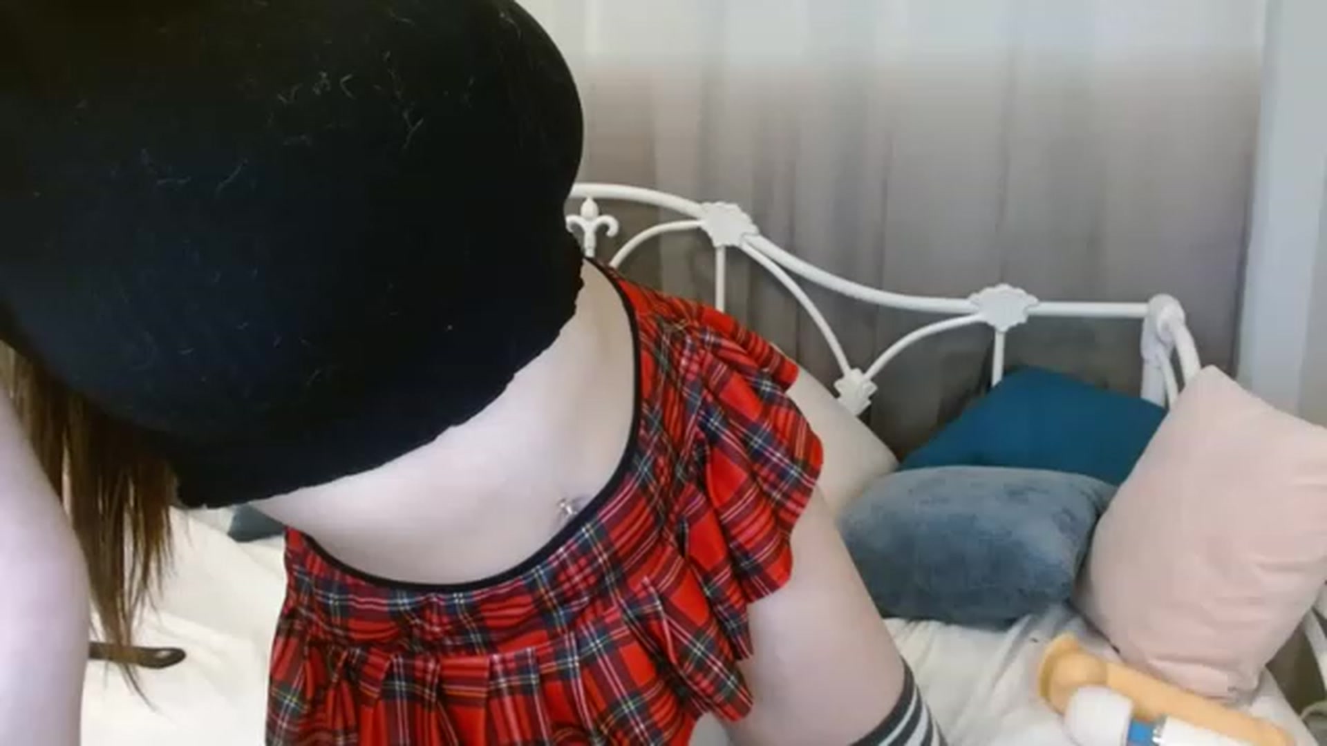 Gallery image thumbnail from DallasOhMy's myfreecams stream on, 04/13/2023, 01:30 image 16 of 20