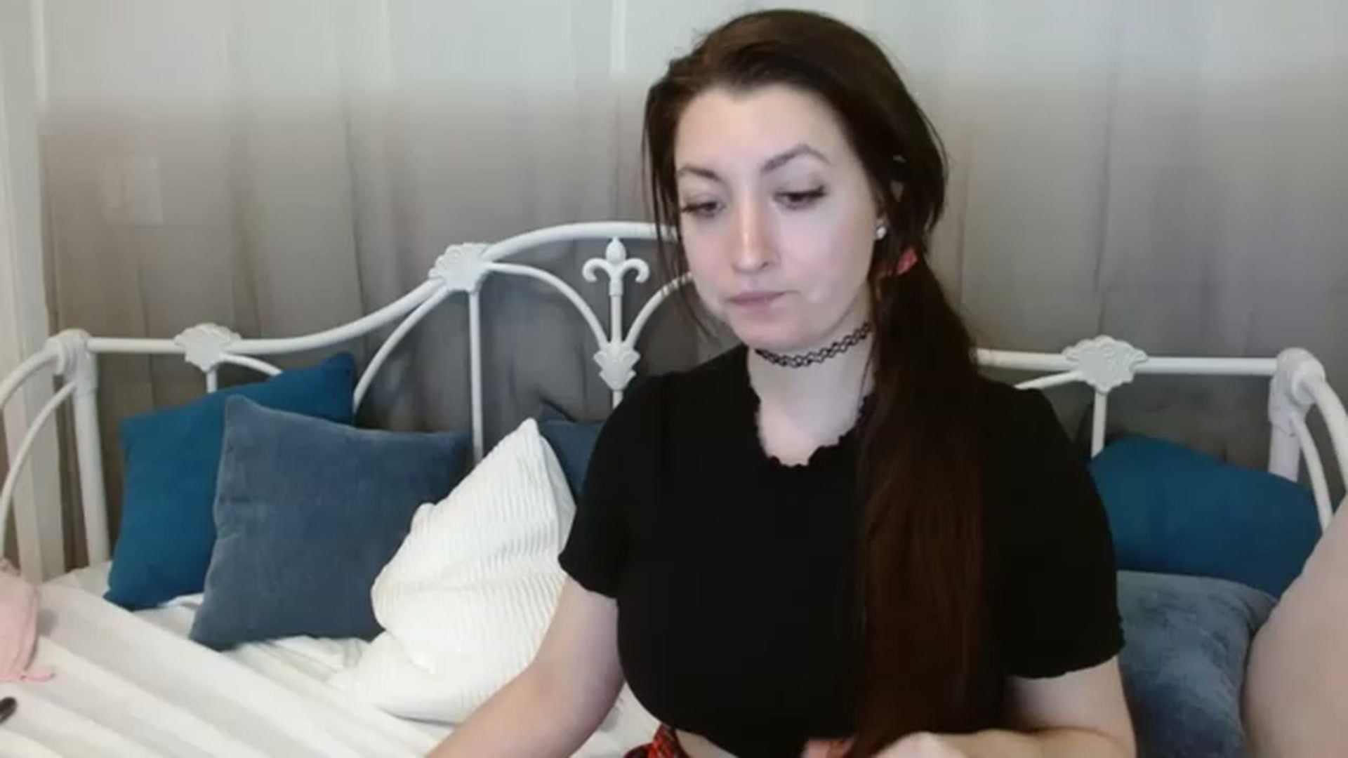 Gallery image thumbnail from DallasOhMy's myfreecams stream on, 04/13/2023, 02:11 image 12 of 20