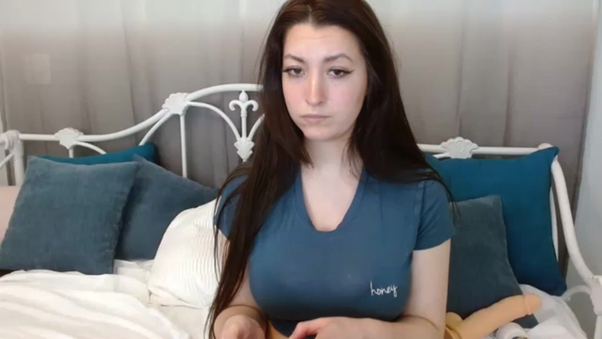 Gallery image thumbnail from DallasOhMy's myfreecams stream on, 04/18/2023, 19:31 image 17 of 20