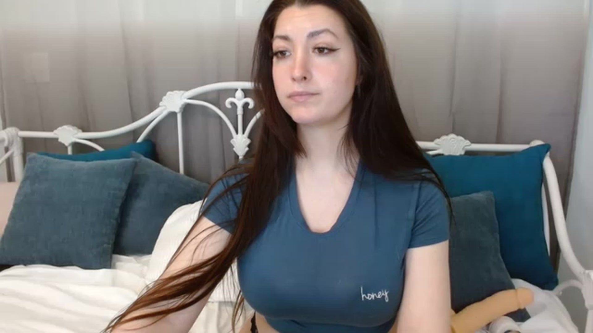 Gallery image thumbnail from DallasOhMy's myfreecams stream on, 04/18/2023, 19:31 image 20 of 20