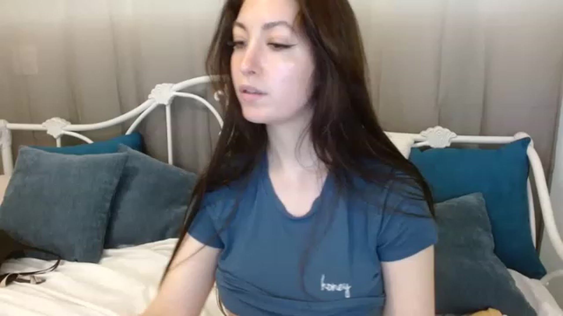 Gallery image thumbnail from DallasOhMy's myfreecams stream on, 04/19/2023, 24:00 image 18 of 20