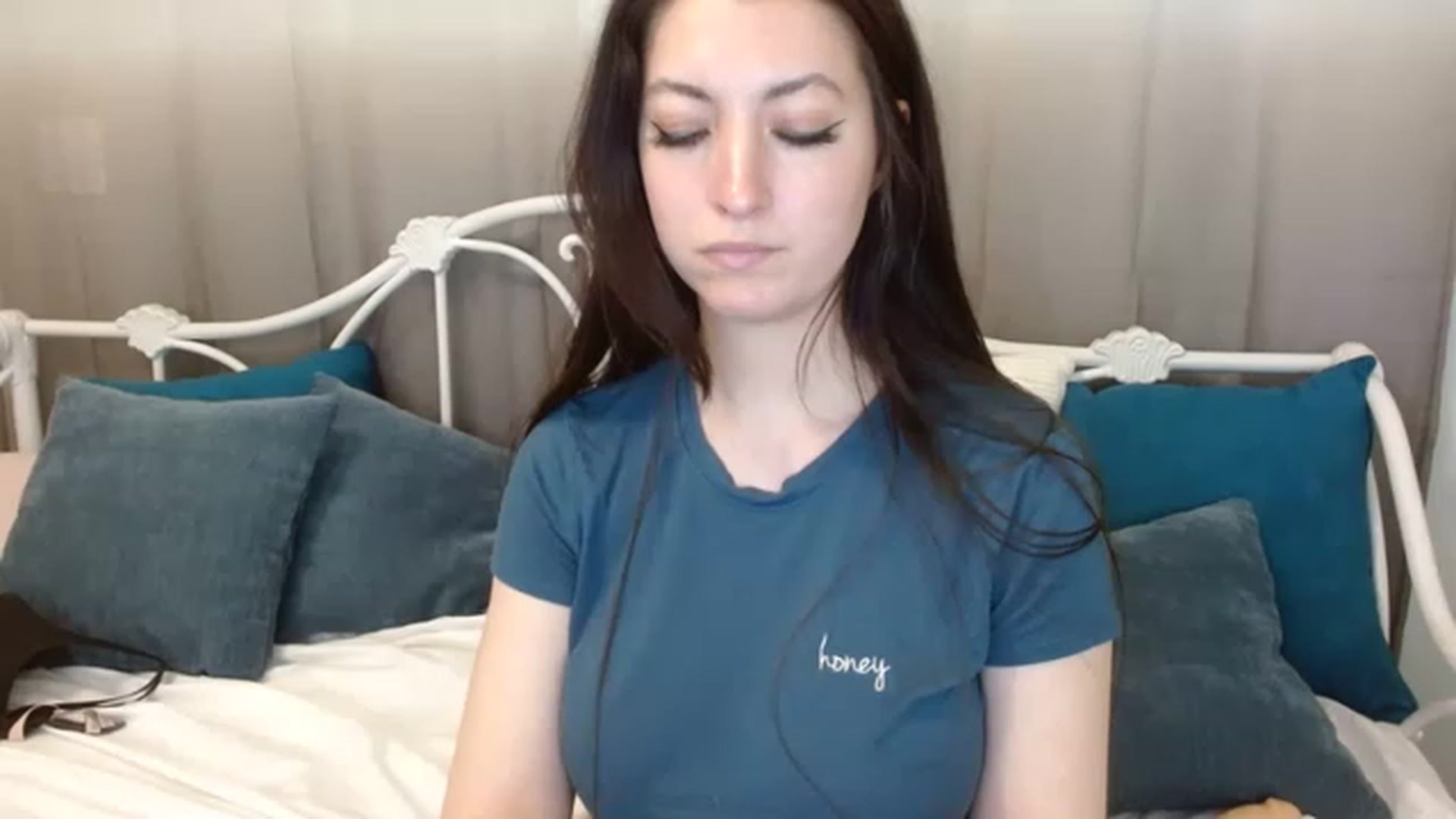 Gallery image thumbnail from DallasOhMy's myfreecams stream on, 04/19/2023, 24:00 image 20 of 20